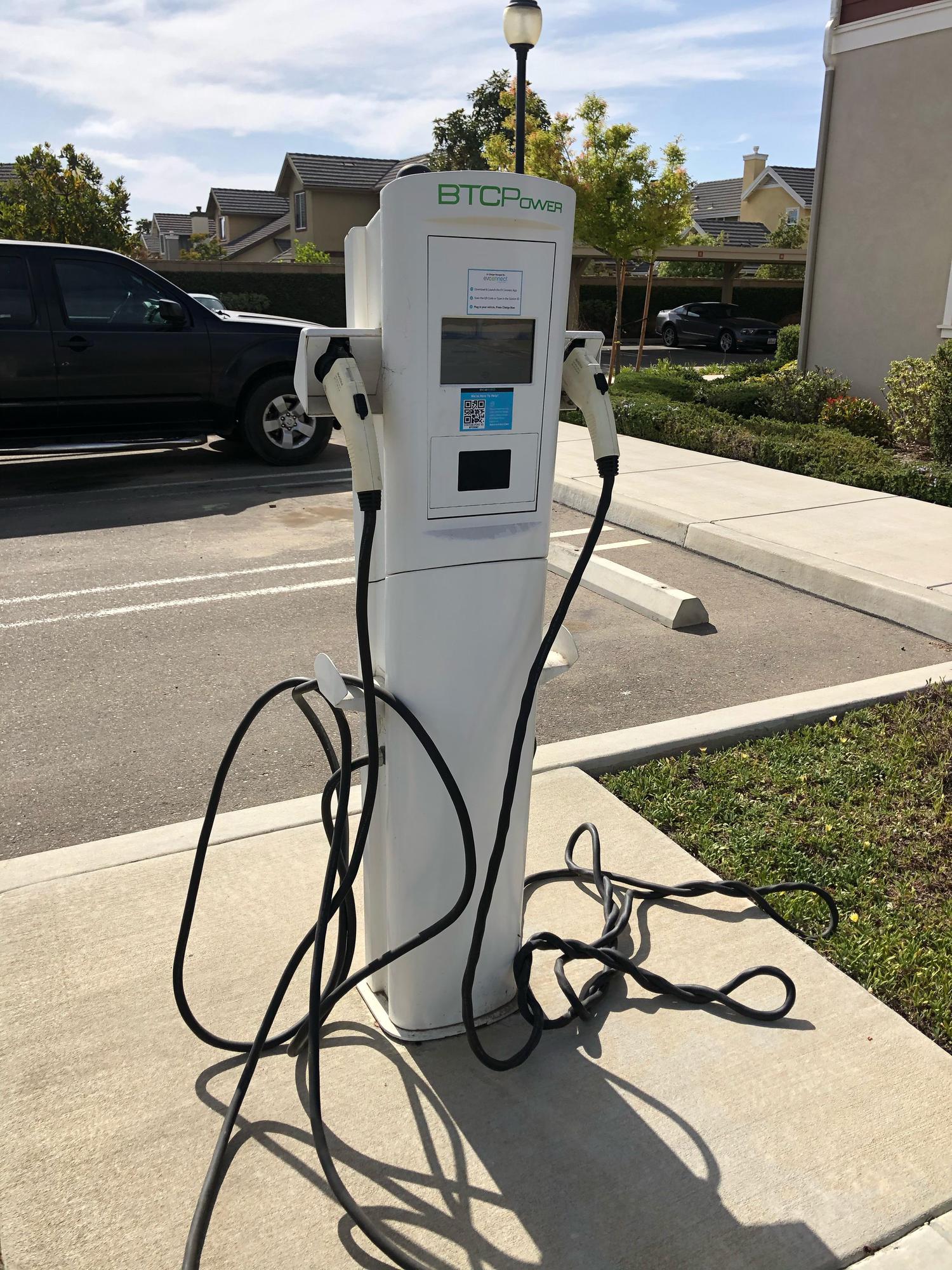 Siena Apartments Sonya Ln Santa Maria, CA EV Station