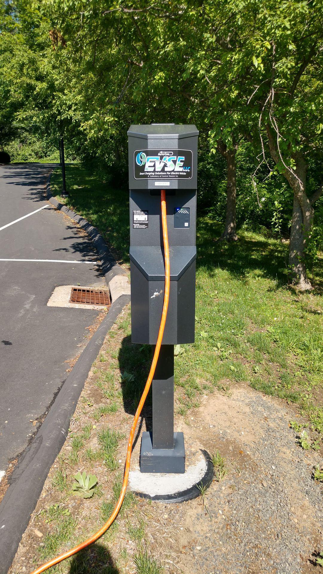 Bethany Public Library Bethany, CT EV Station