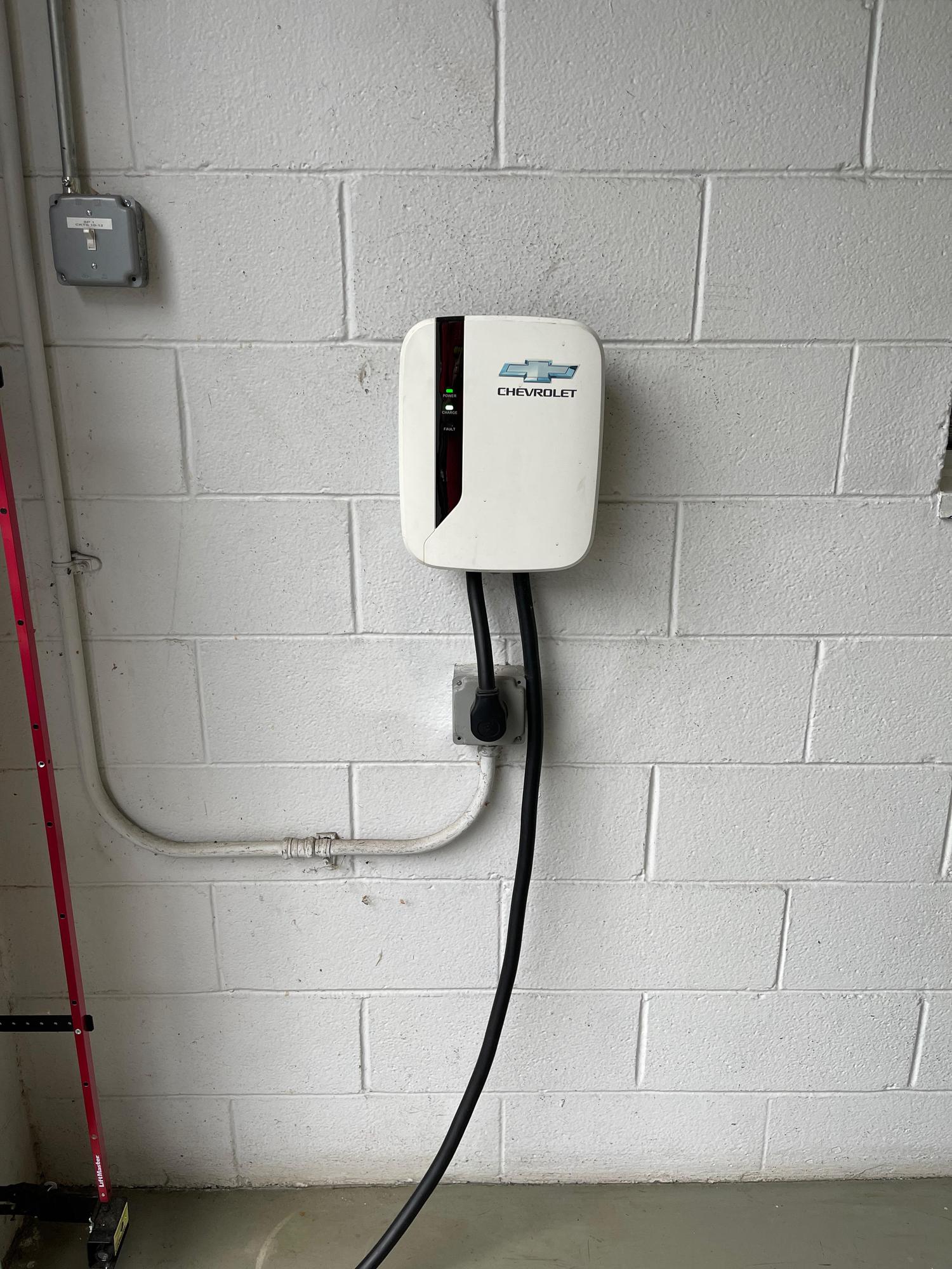 Mt Kisco Chevrolet Cadillac Mt Kisco, NY EV Station