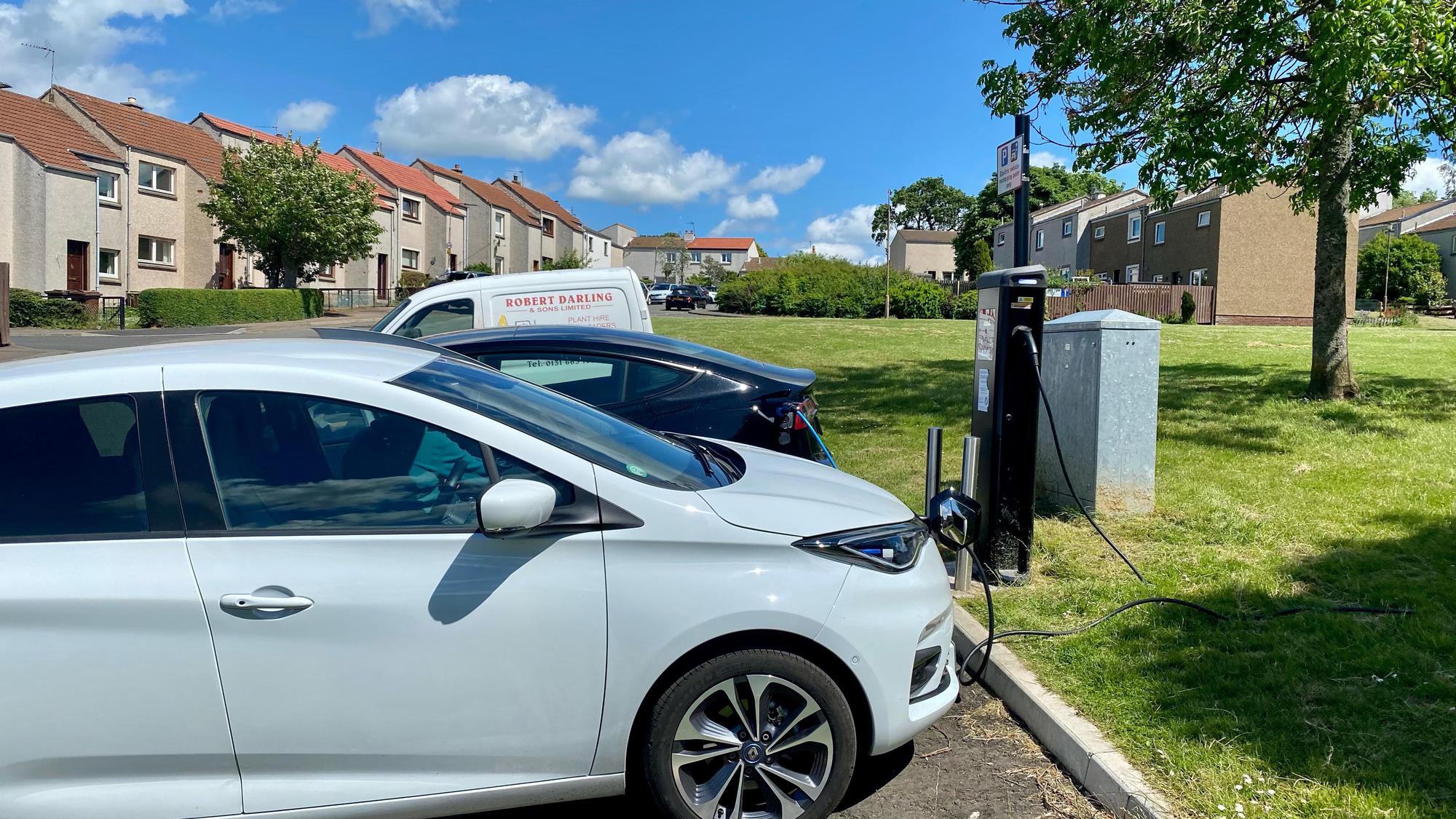 Walden Terrace Parking/Charging Gifford, Scotland EV Station