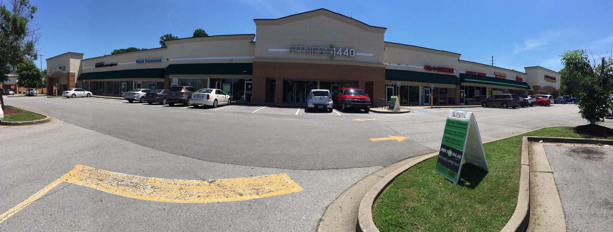 Willowbrook Commons Guacamayas Nashville, TN EV Station