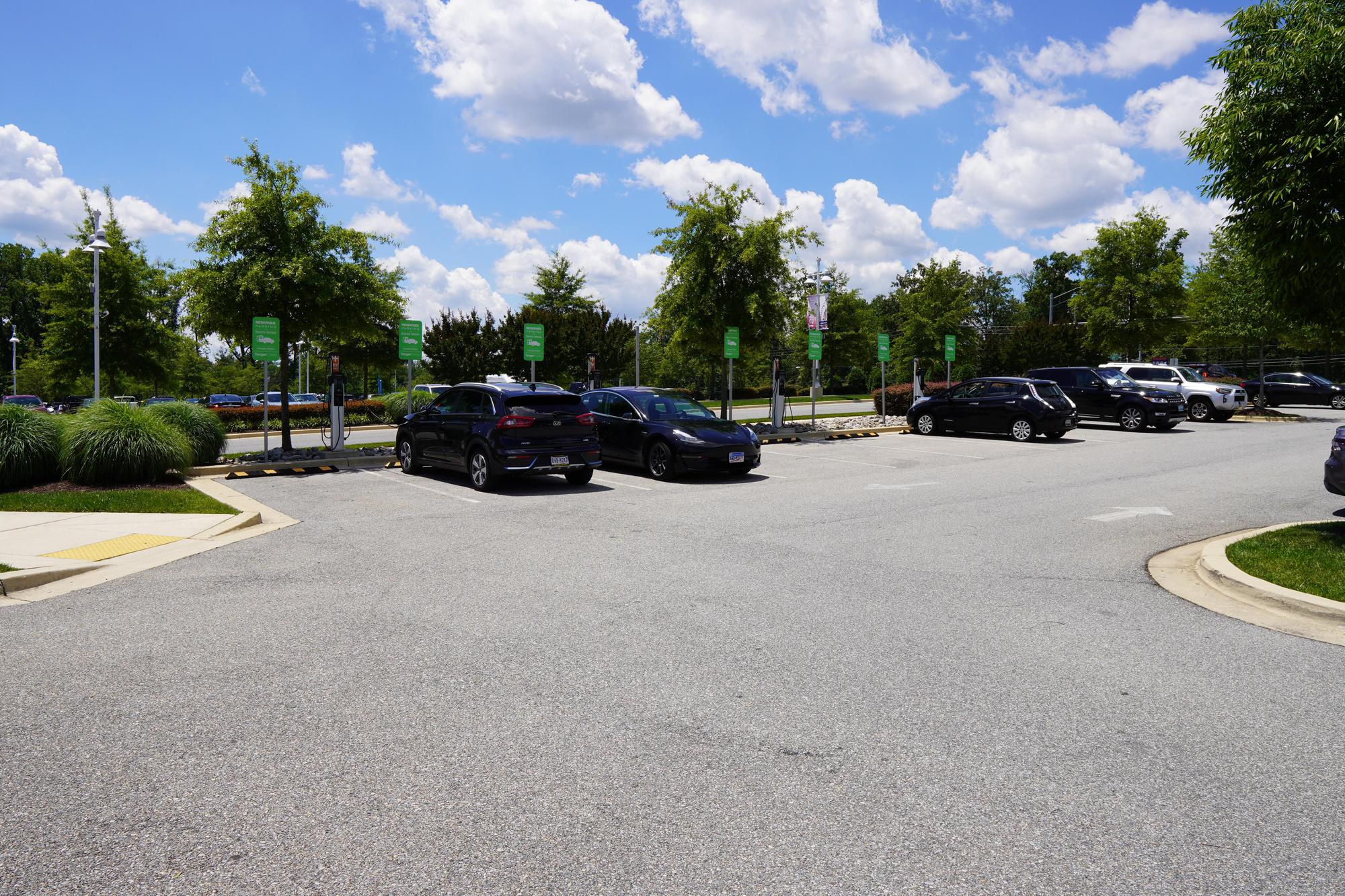 Tanger Outlets National Harbor Oxon Hill, MD EV Station