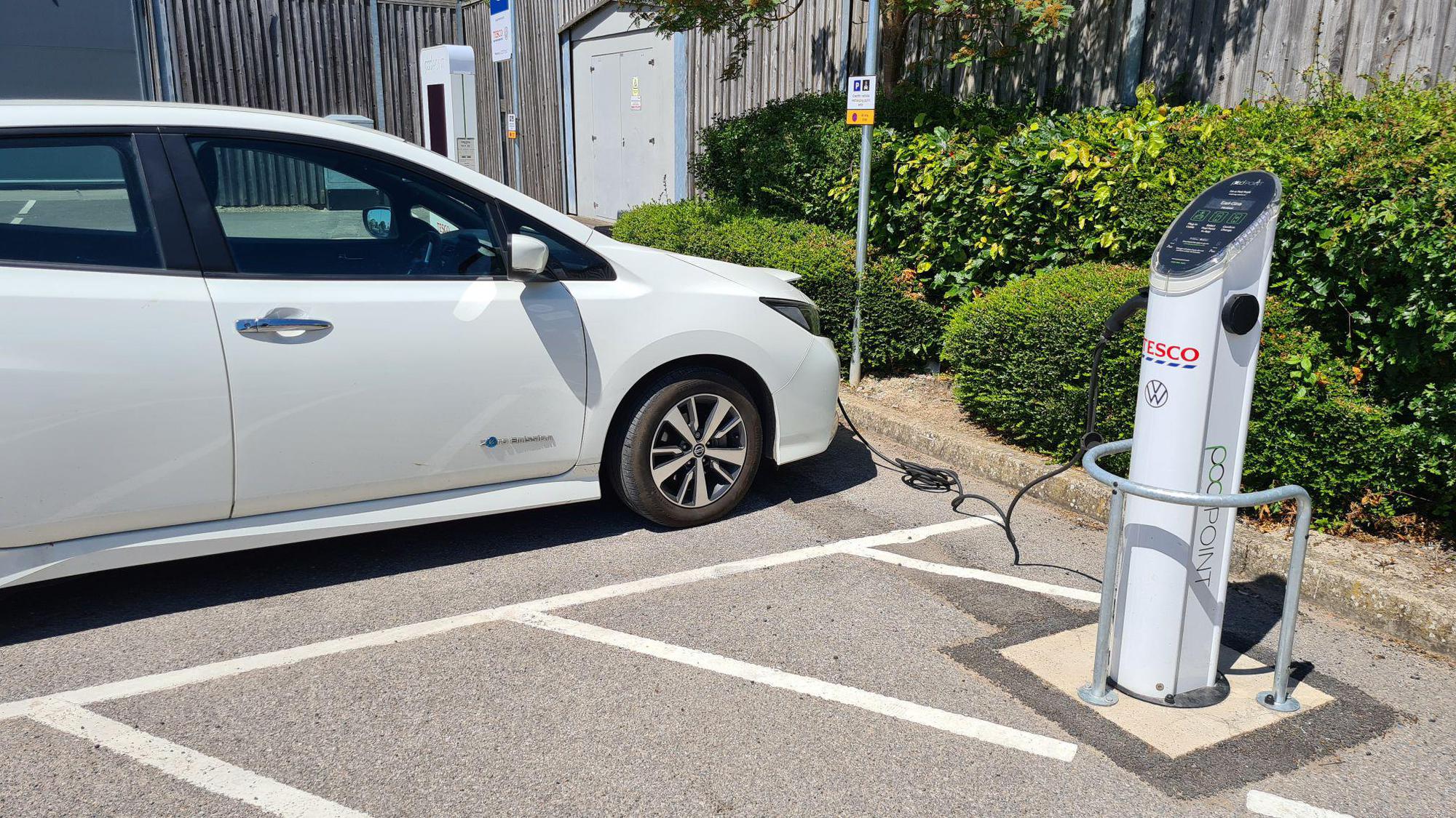 Tesco Superstore Market Weighton Market Weighton, England EV Station