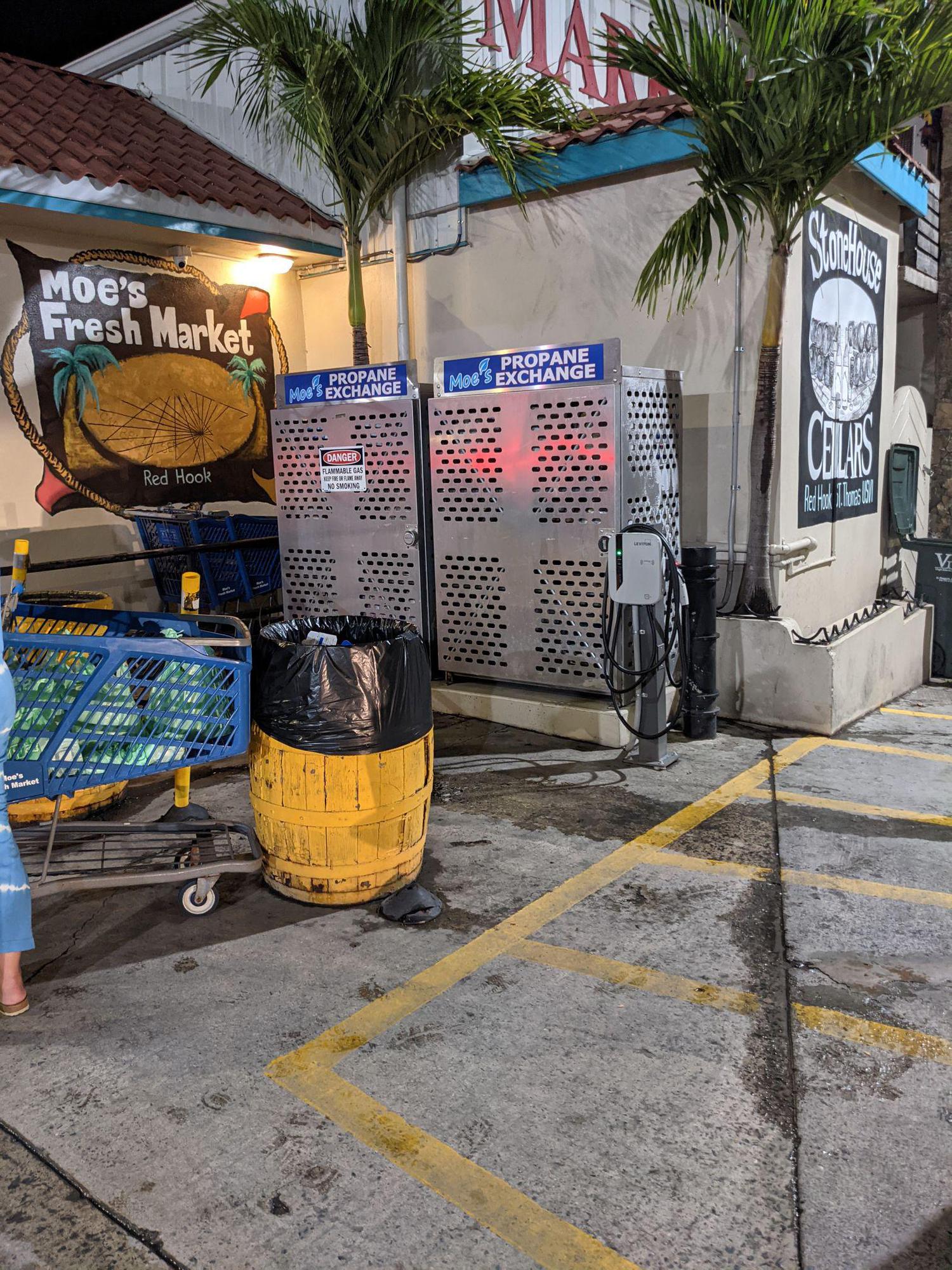 Moe's Fresh Market Anna's Retreat, St Thomas EV Station