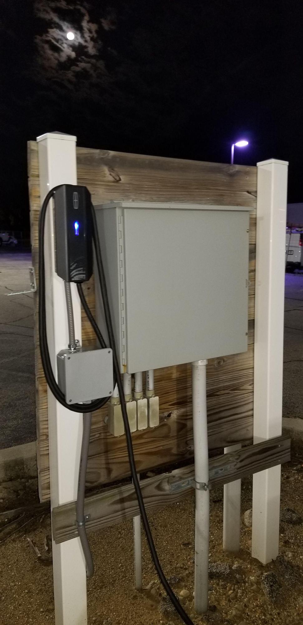 Zeigler Ford Lincoln Of Elkhart (2) Elkhart, IN EV Station