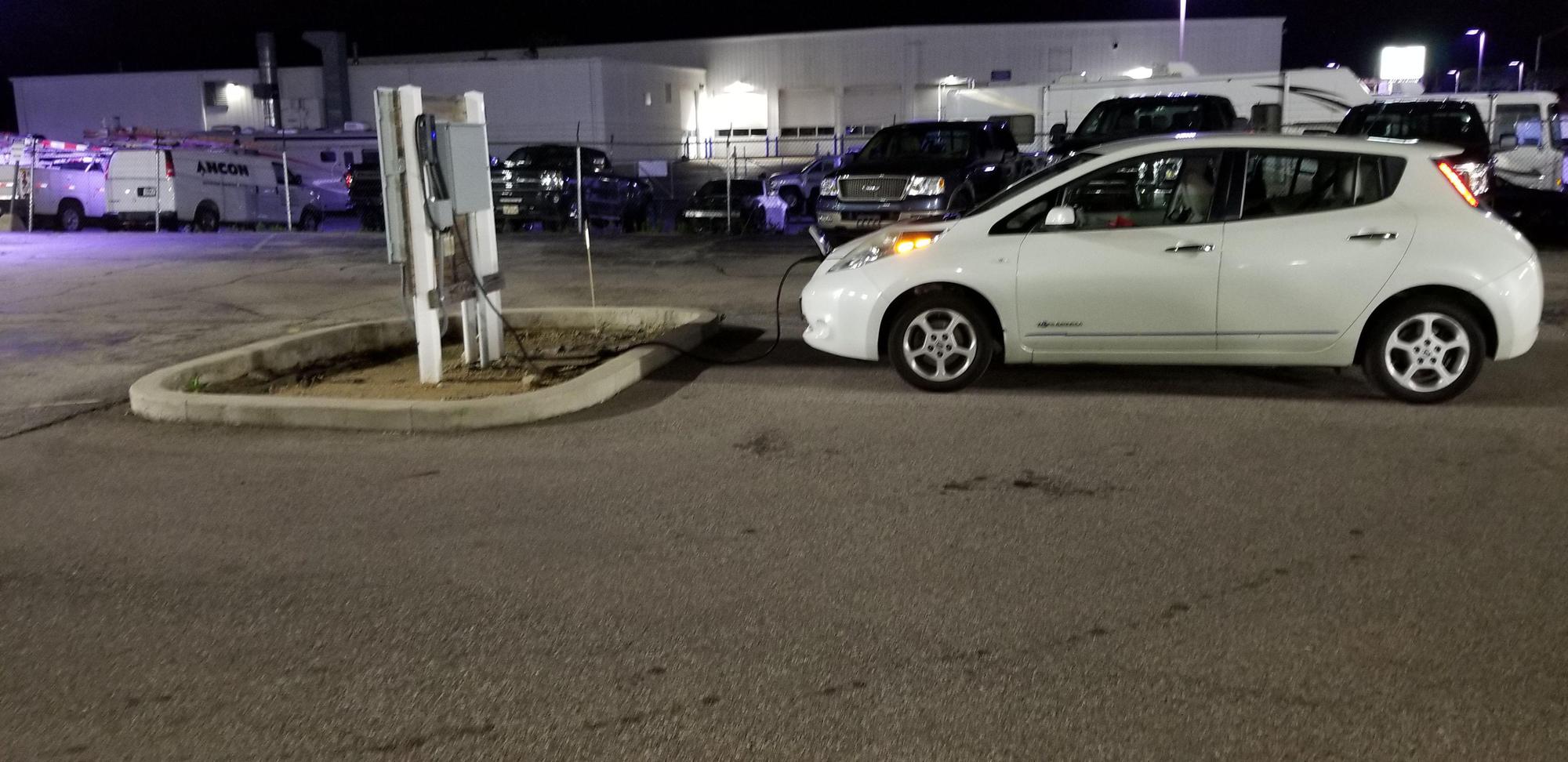 Zeigler Ford Lincoln Of Elkhart (2) Elkhart, IN EV Station