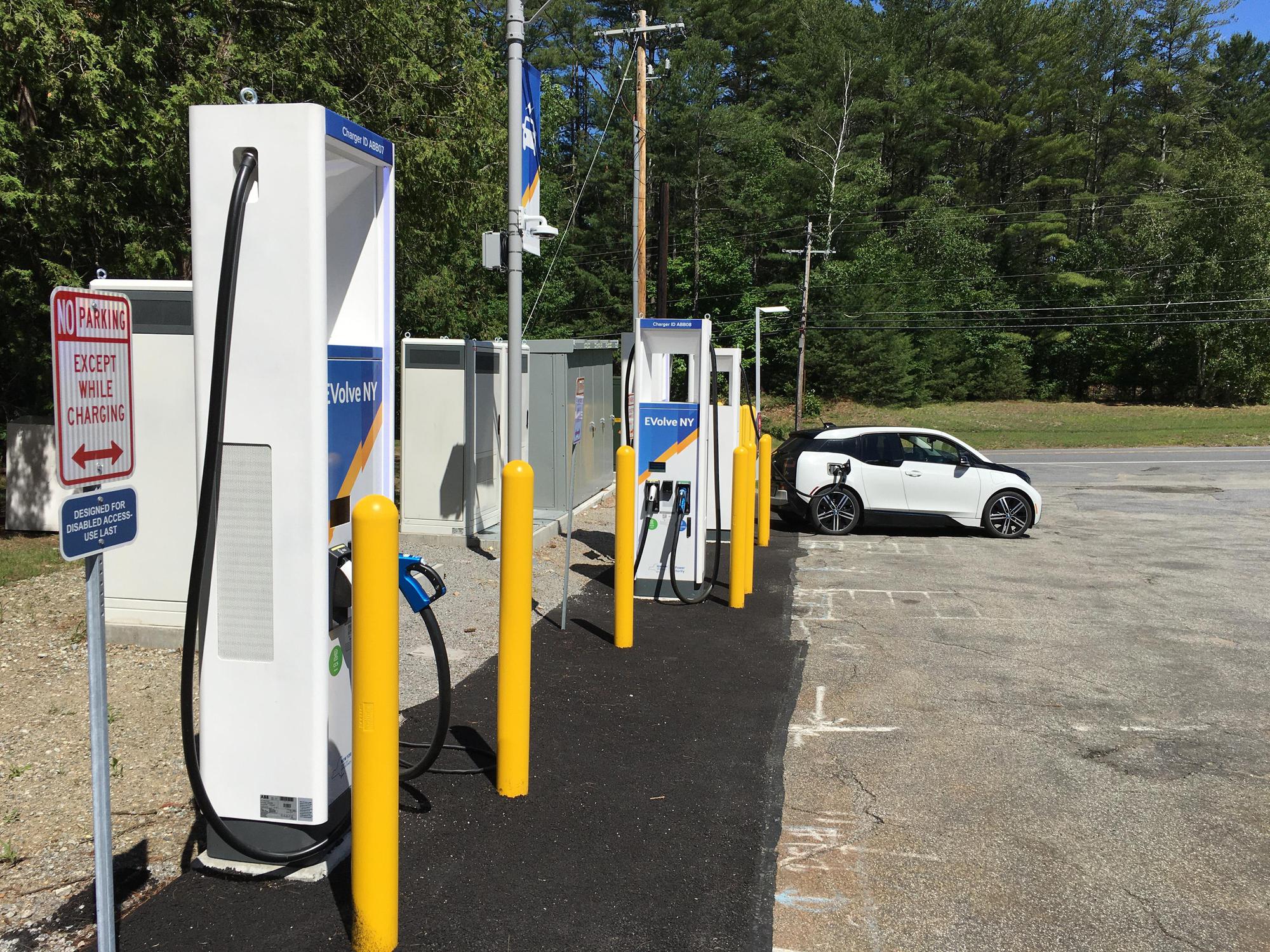 Schroon Lake Sunoco Gas Station Schroon Lake, NY EV Station