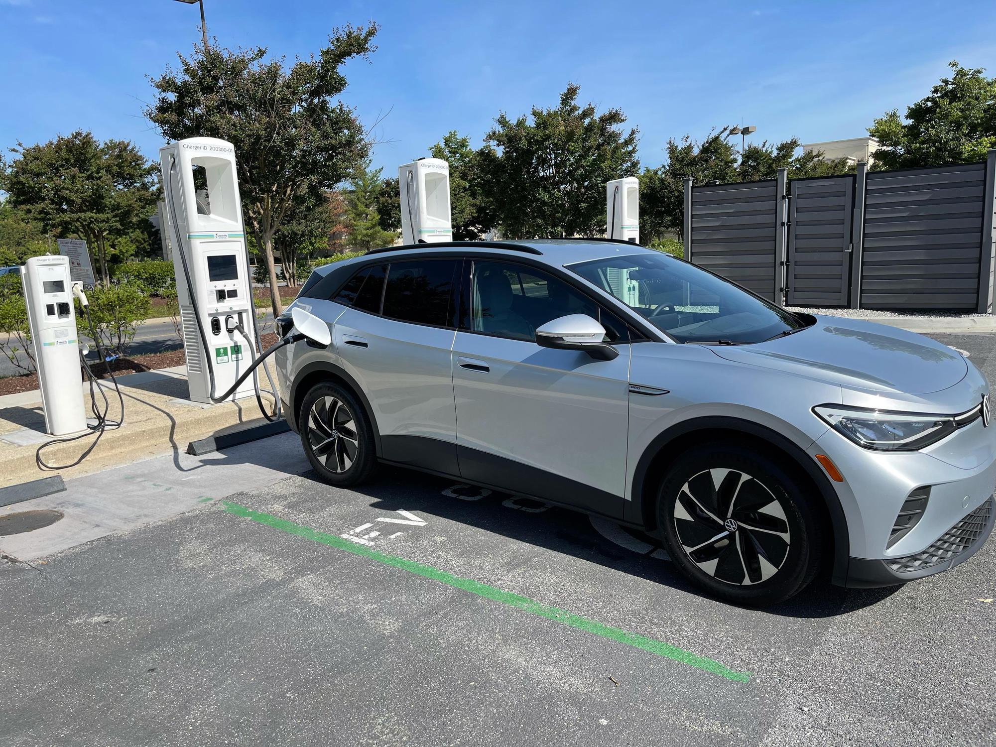 Bowie Town Center Bank of America Bowie, MD EV Station