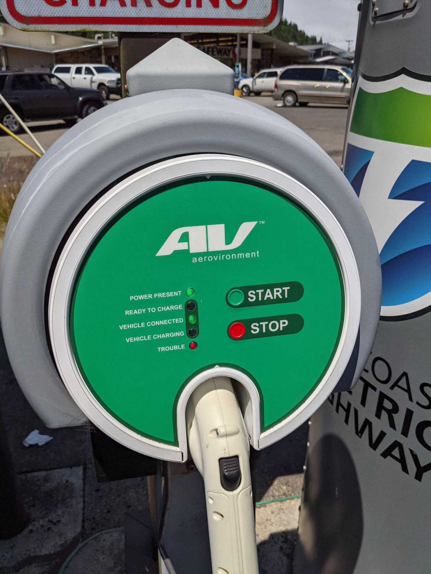 Coopers Express Fried Chicken & Drive Thru Reedsport, OR EV Station