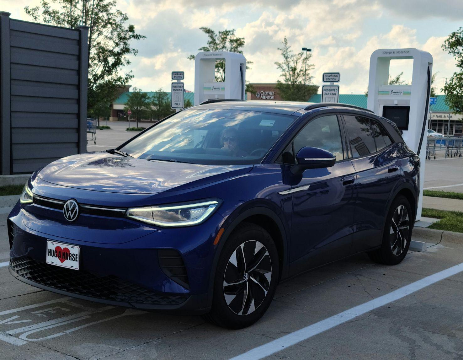 Novi Walmart Walmart Supercenter | Novi, MI | EV Station