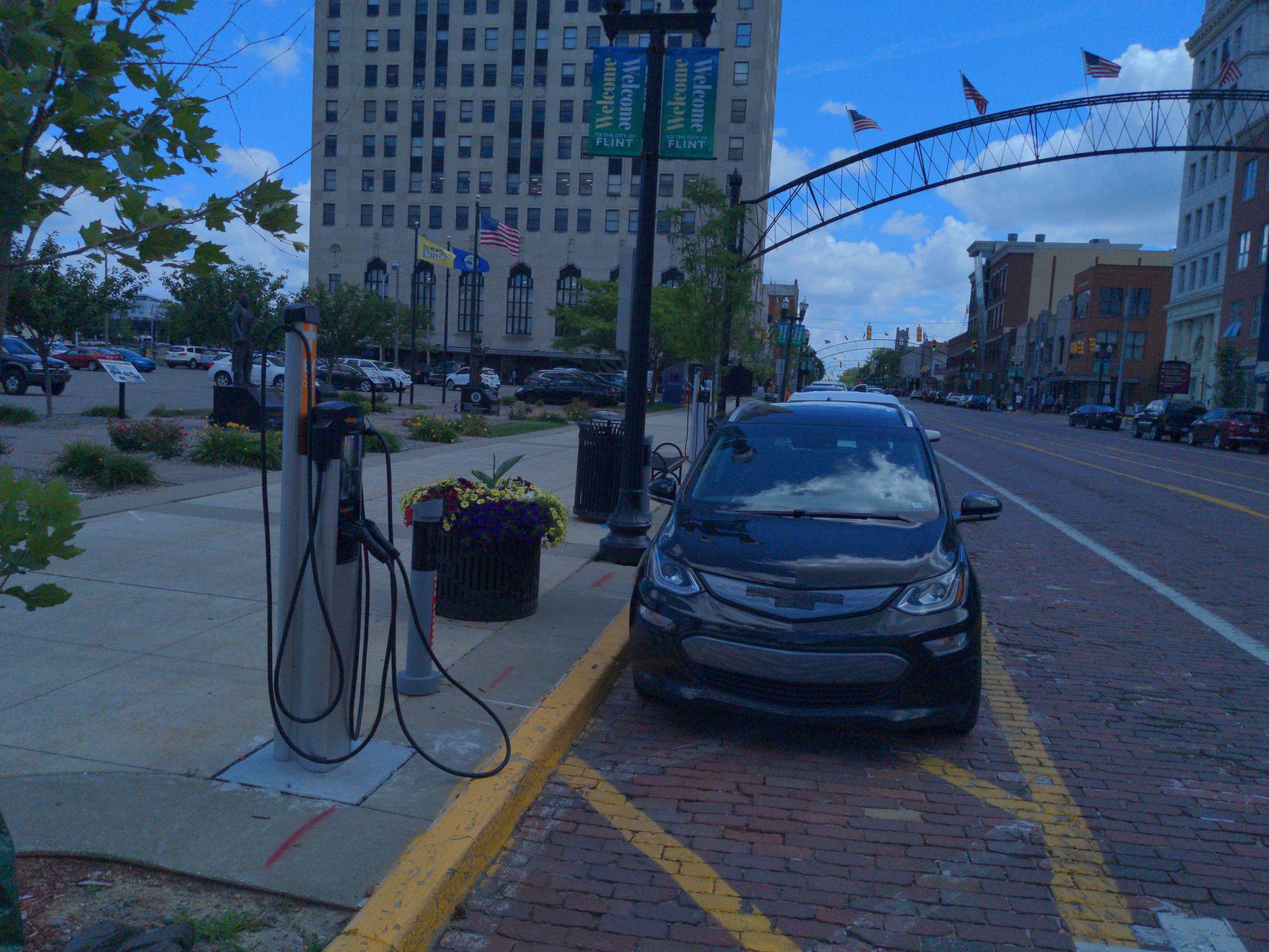 Downtown Flat Lot Flint, MI EV Station