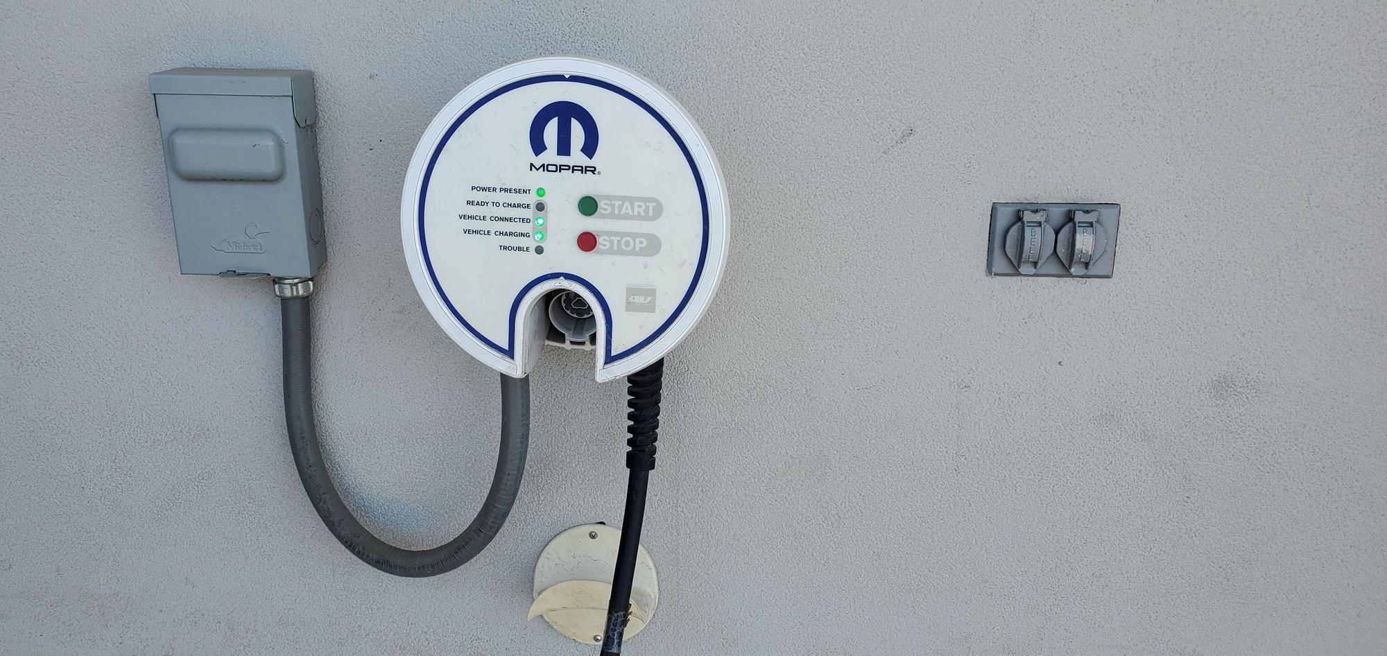 Minot Automotive Center Minot, ND EV Station