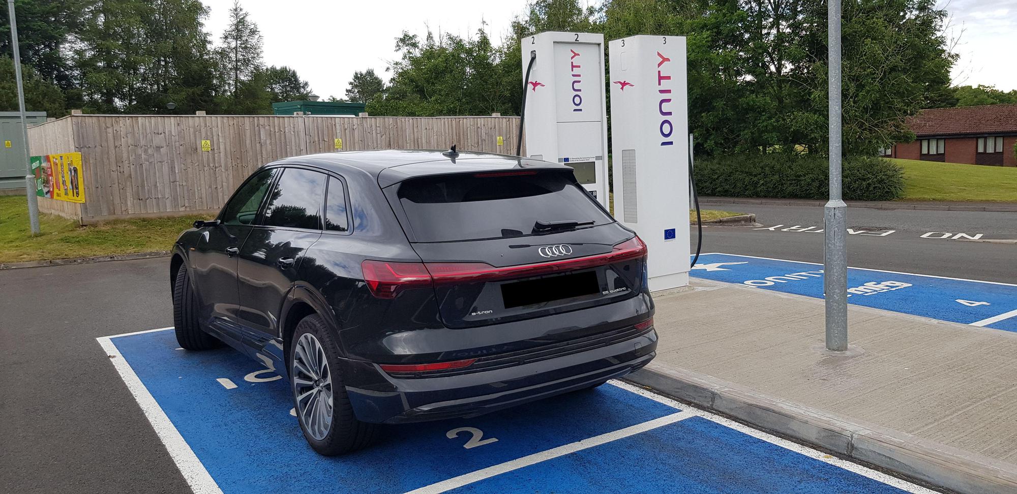 BP Gretna Green A74(M), Gretna DG16 5HG, UK EV Station