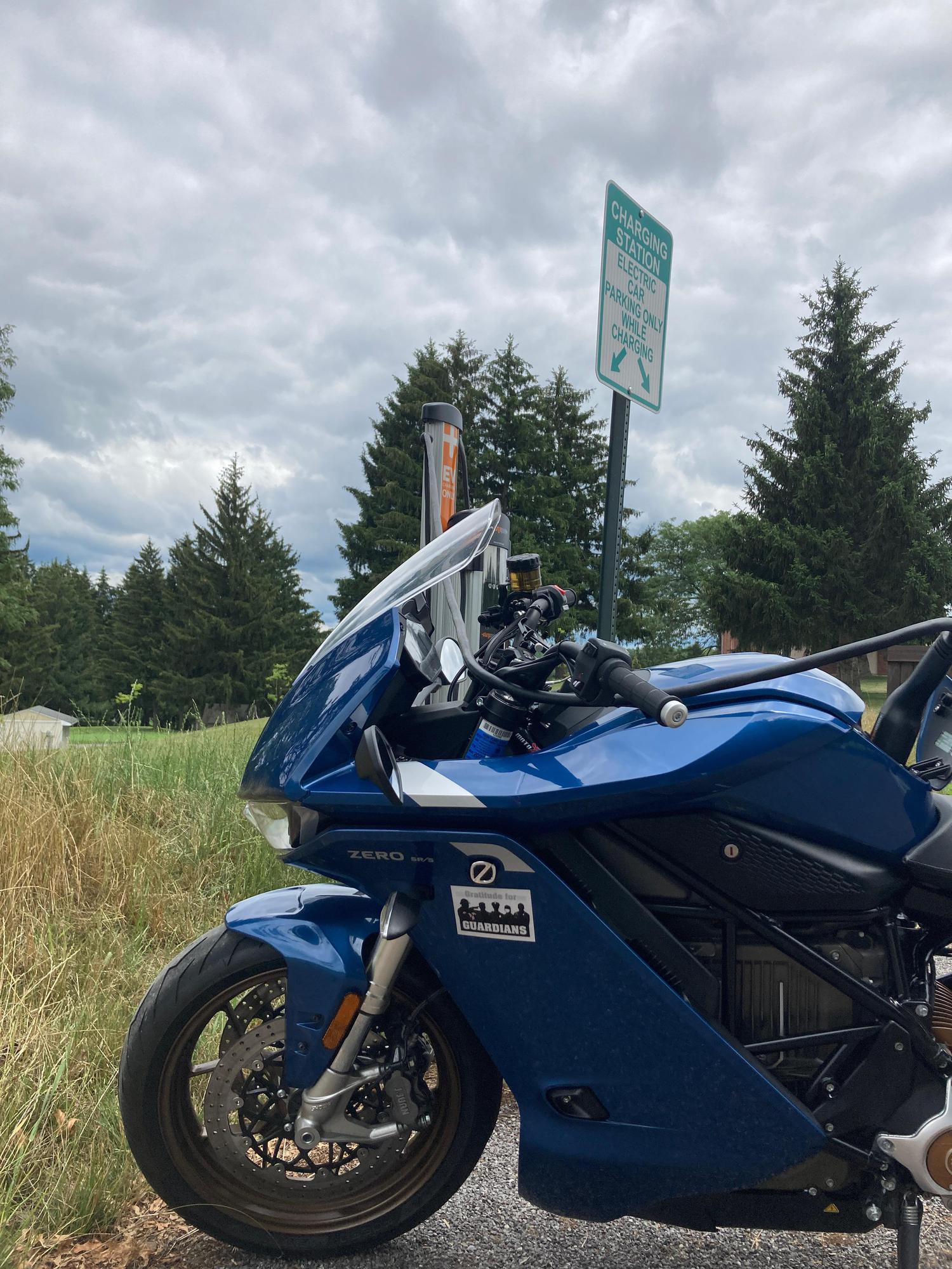 Elma Meadows Golf Course 1711 Girdle Rd, Elma 14059 EV Station