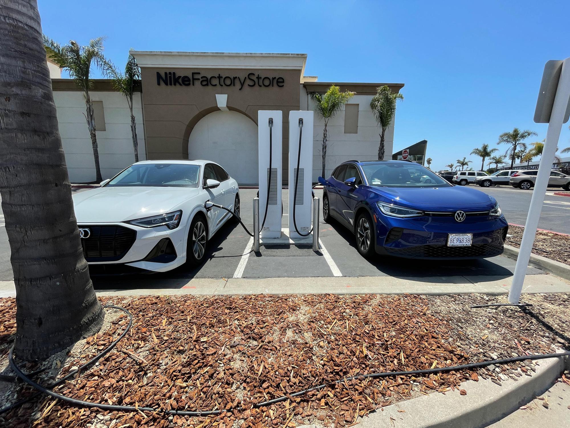 Pismo Beach Premium Outlets Nike Factory Store Pismo Beach, CA EV