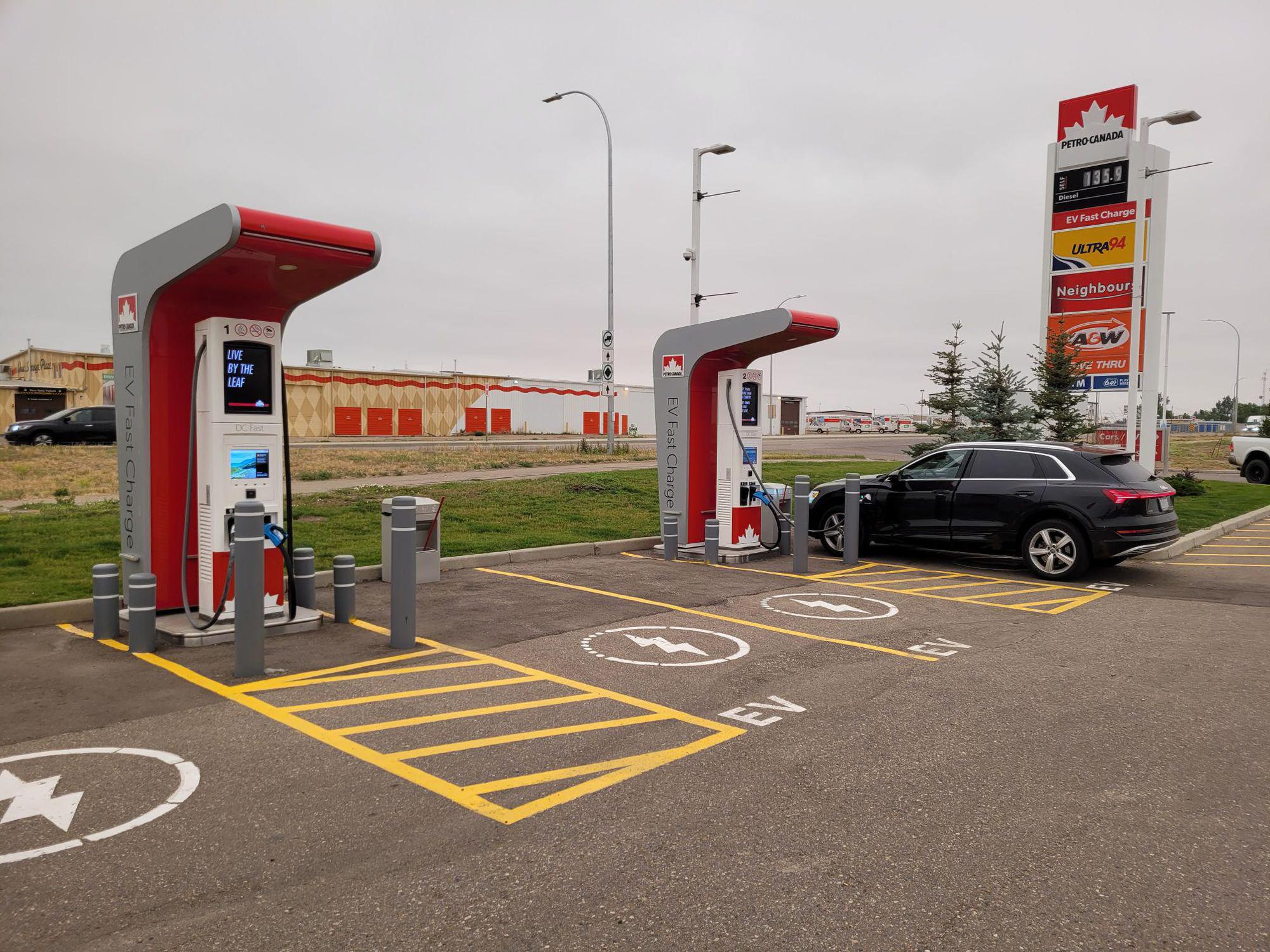 PetroCanada Medicine Hat Medicine Hat, AB EV Station