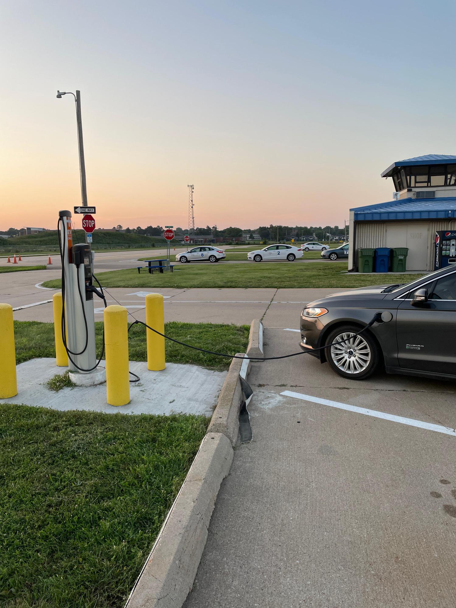 Nebraska Safety Center Driving Range Kearney, NE EV Station
