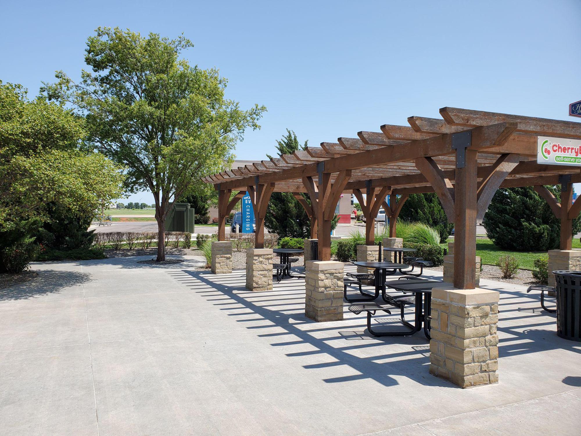 Hutch's Elk City Elk City, OK EV Station