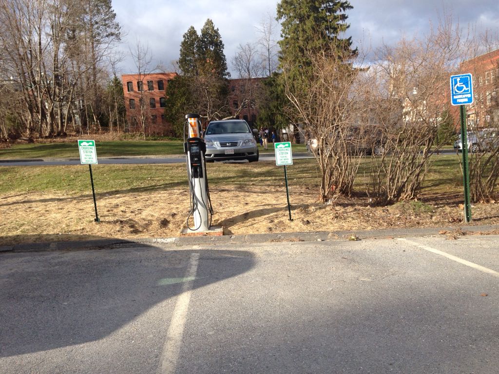 Williamstown Town Parking Lot Williamstown, MA EV Station