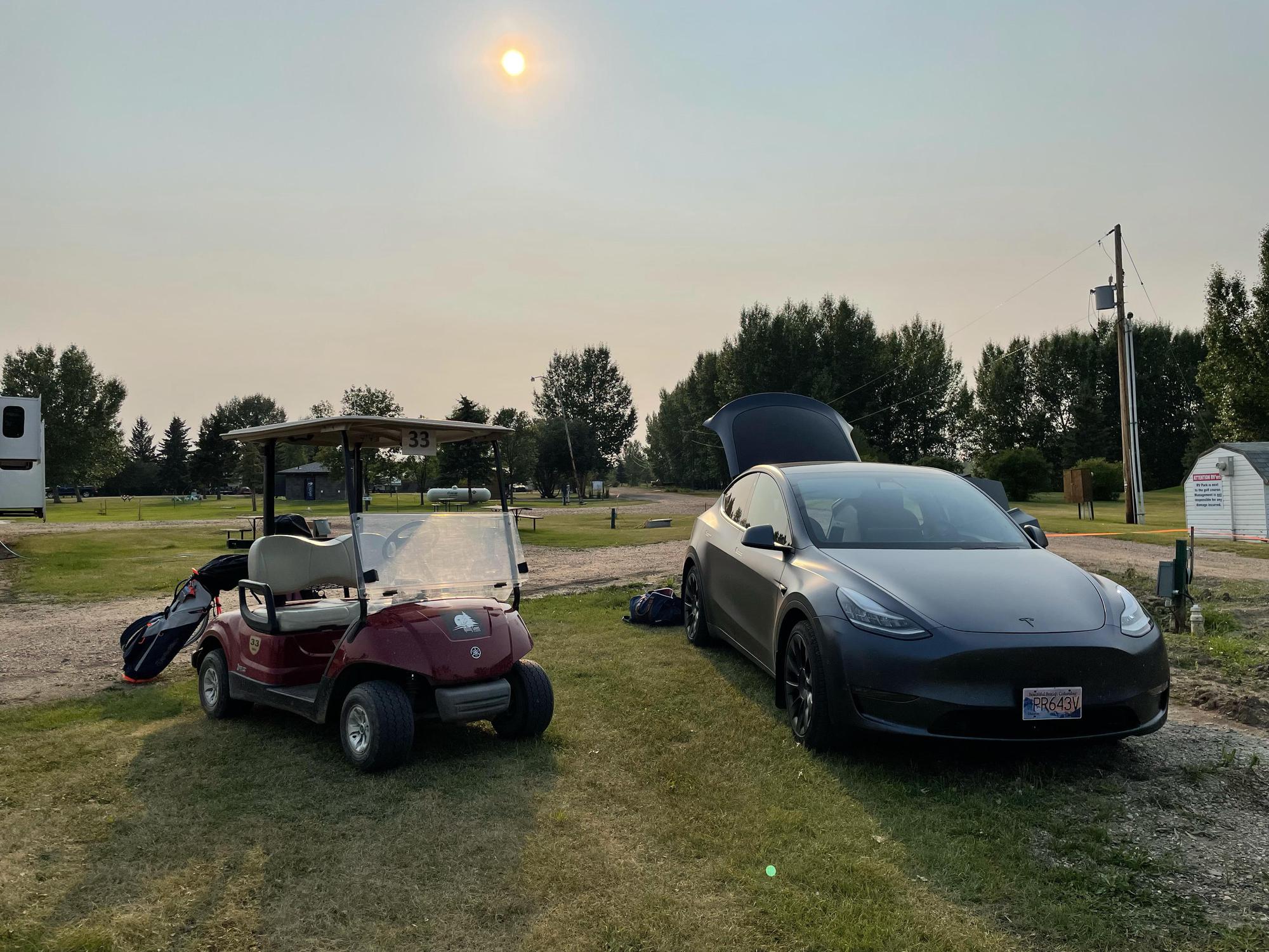 Rolling Green Fairways Golf Course & RV Park Blackfoot, AB EV Station