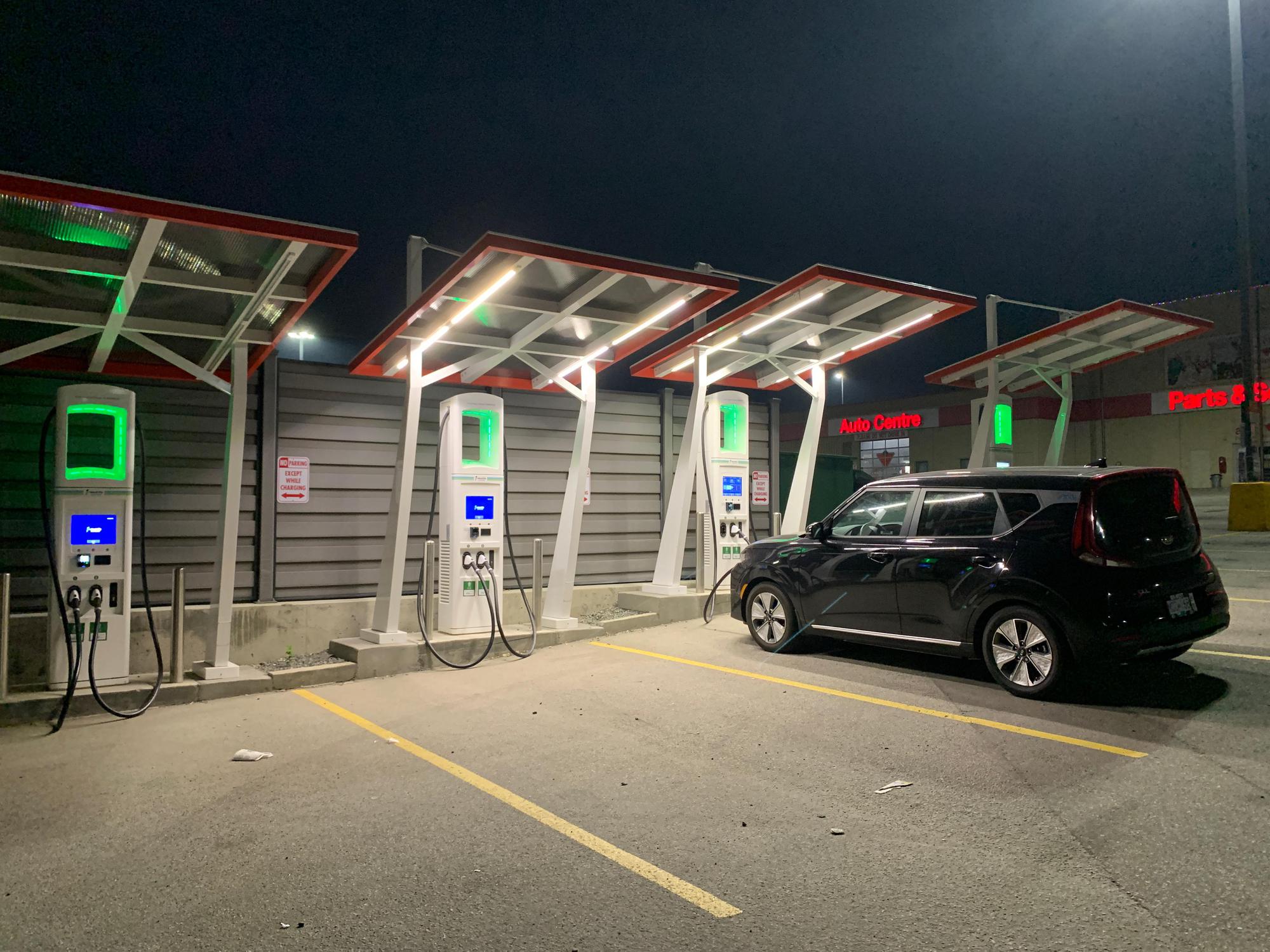 Canadian Tire Kamloops South Kamloops, BC EV Station