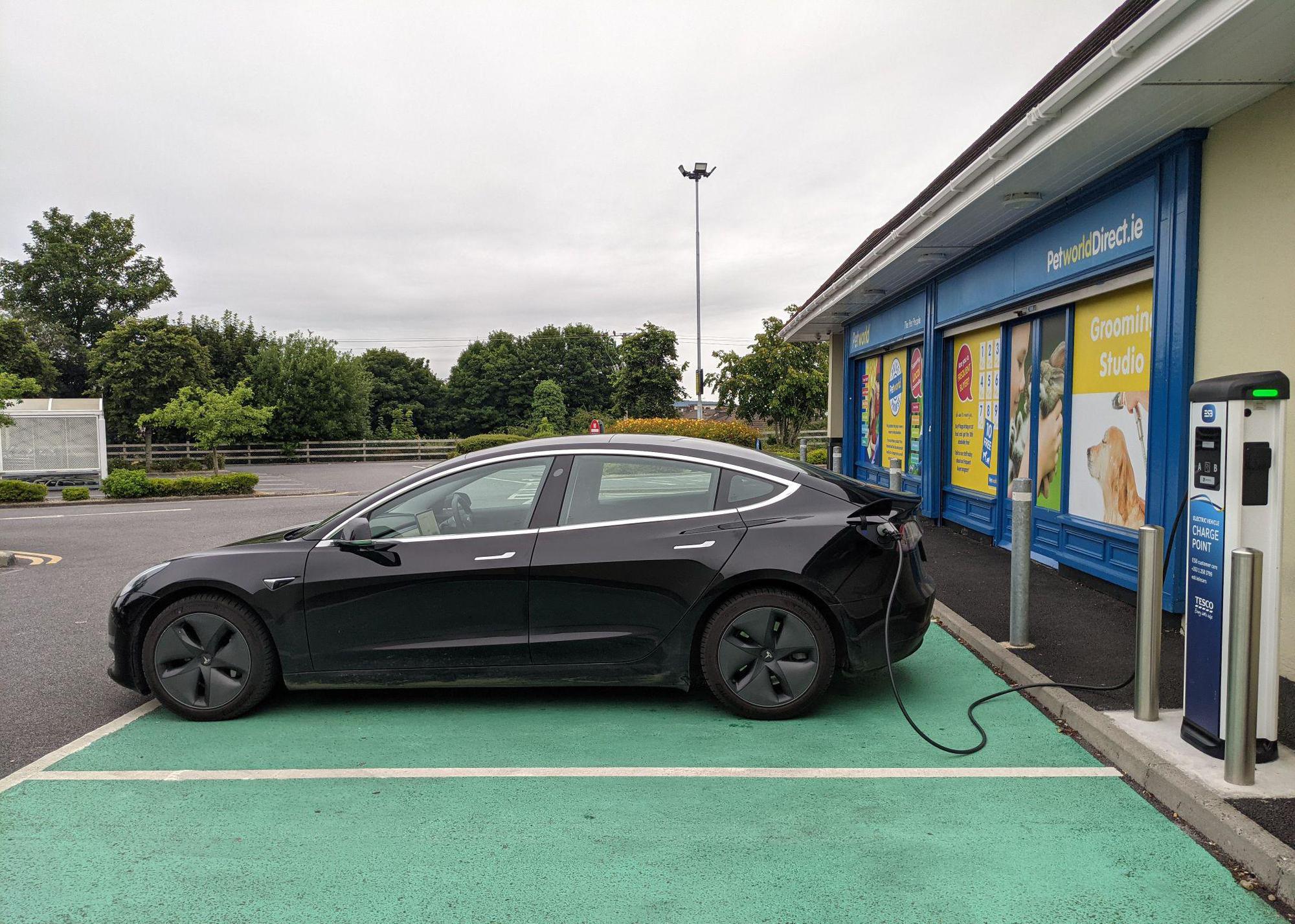 Tesco Mullingar Mullingar, WH EV Station