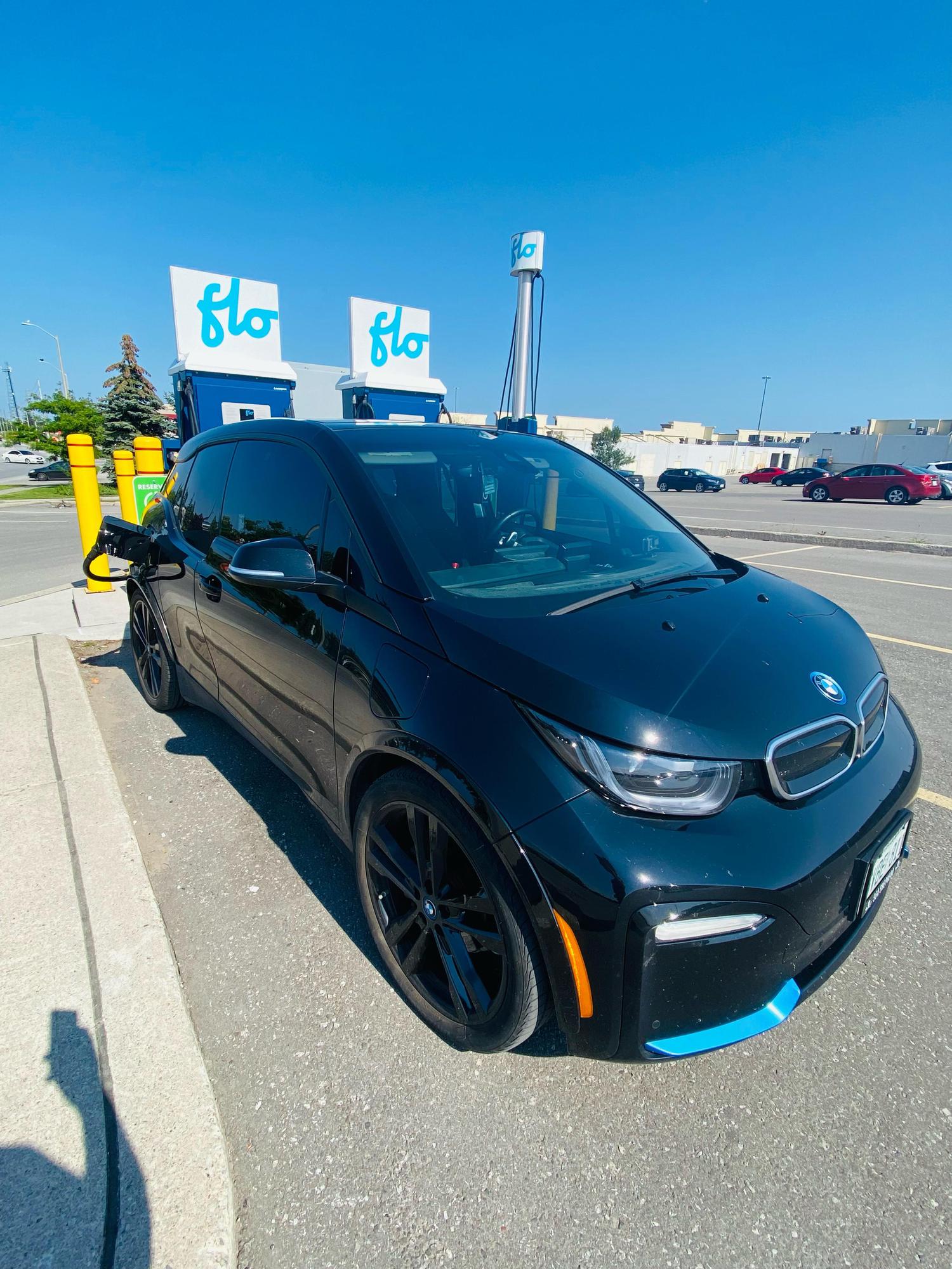 Canadian Tire Pickering Pickering, ON EV Station
