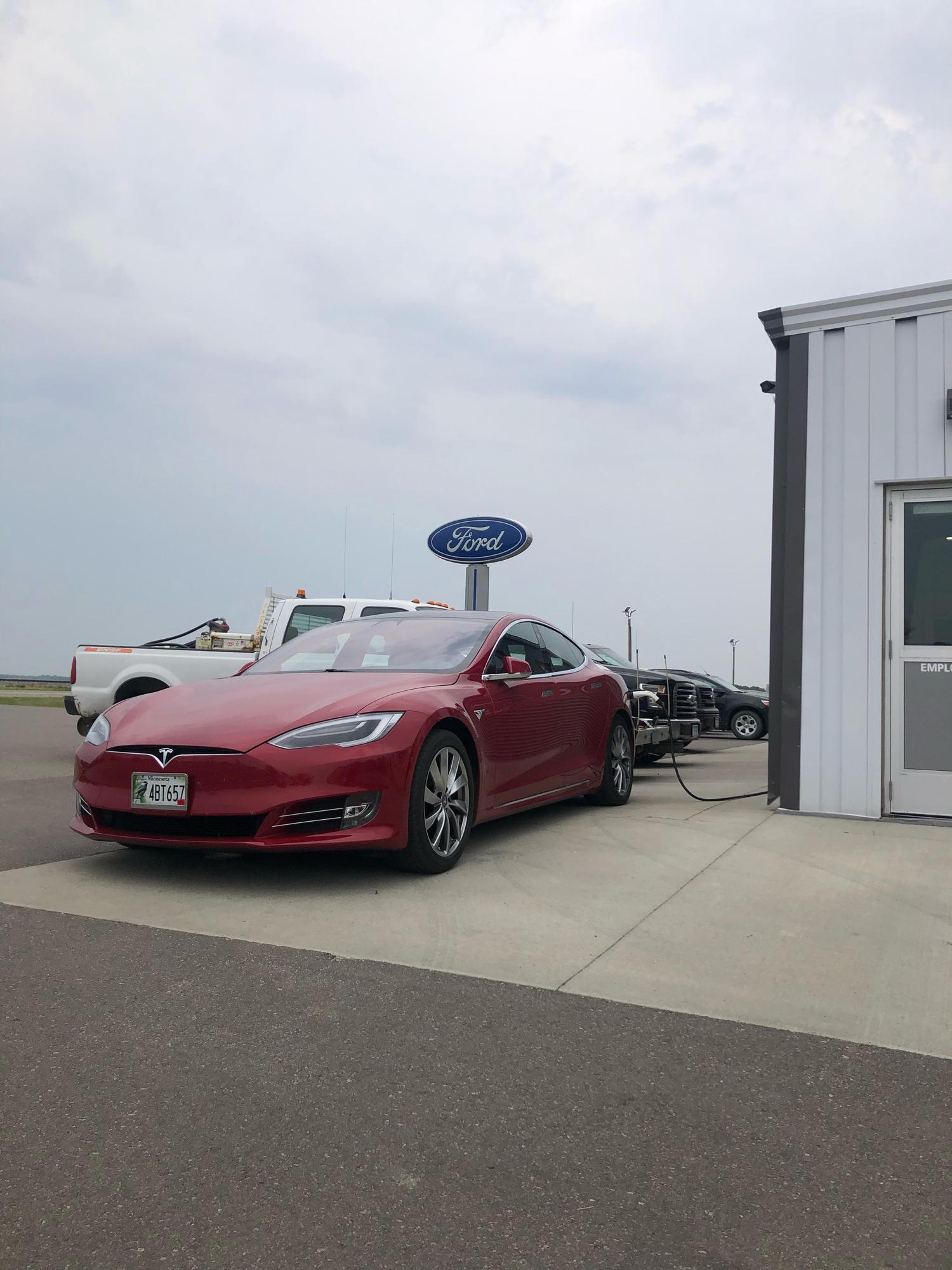 C & M Ford Sales Service Hallock, MN EV Station
