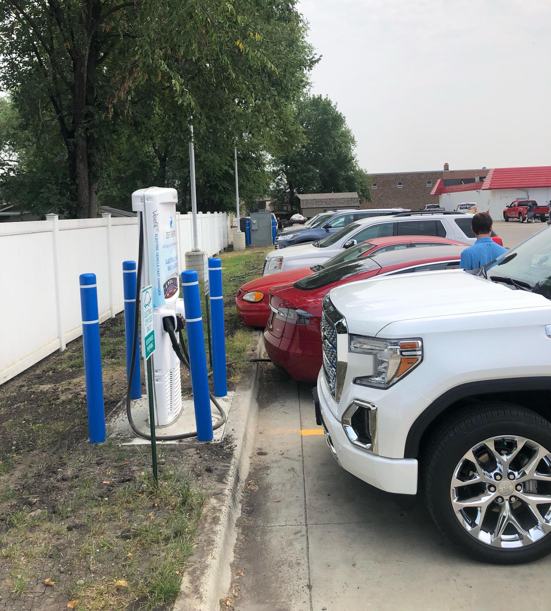 Simonson Station Stores / Subway Grafton, ND EV Station