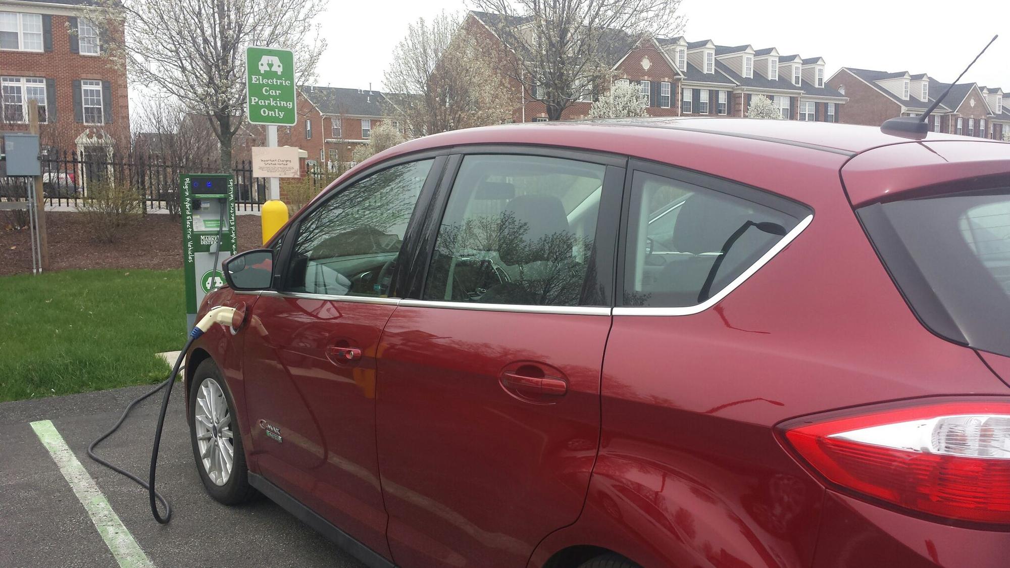 Market District Giant Eagle Supermarket Wexford, PA EV Station