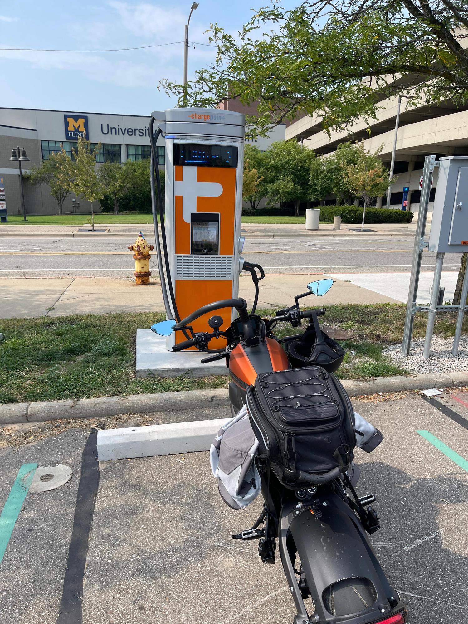 Downtown Flat Lot Flint, MI EV Station