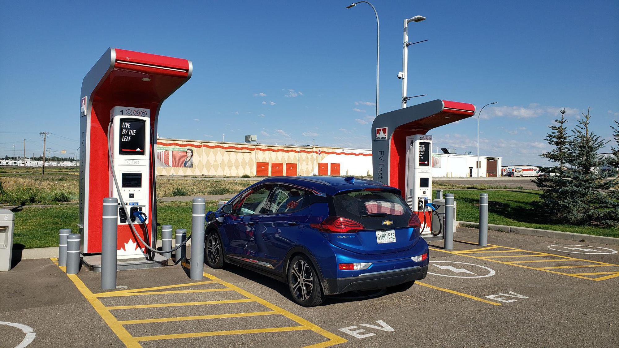 PetroCanada Medicine Hat Medicine Hat, AB EV Station