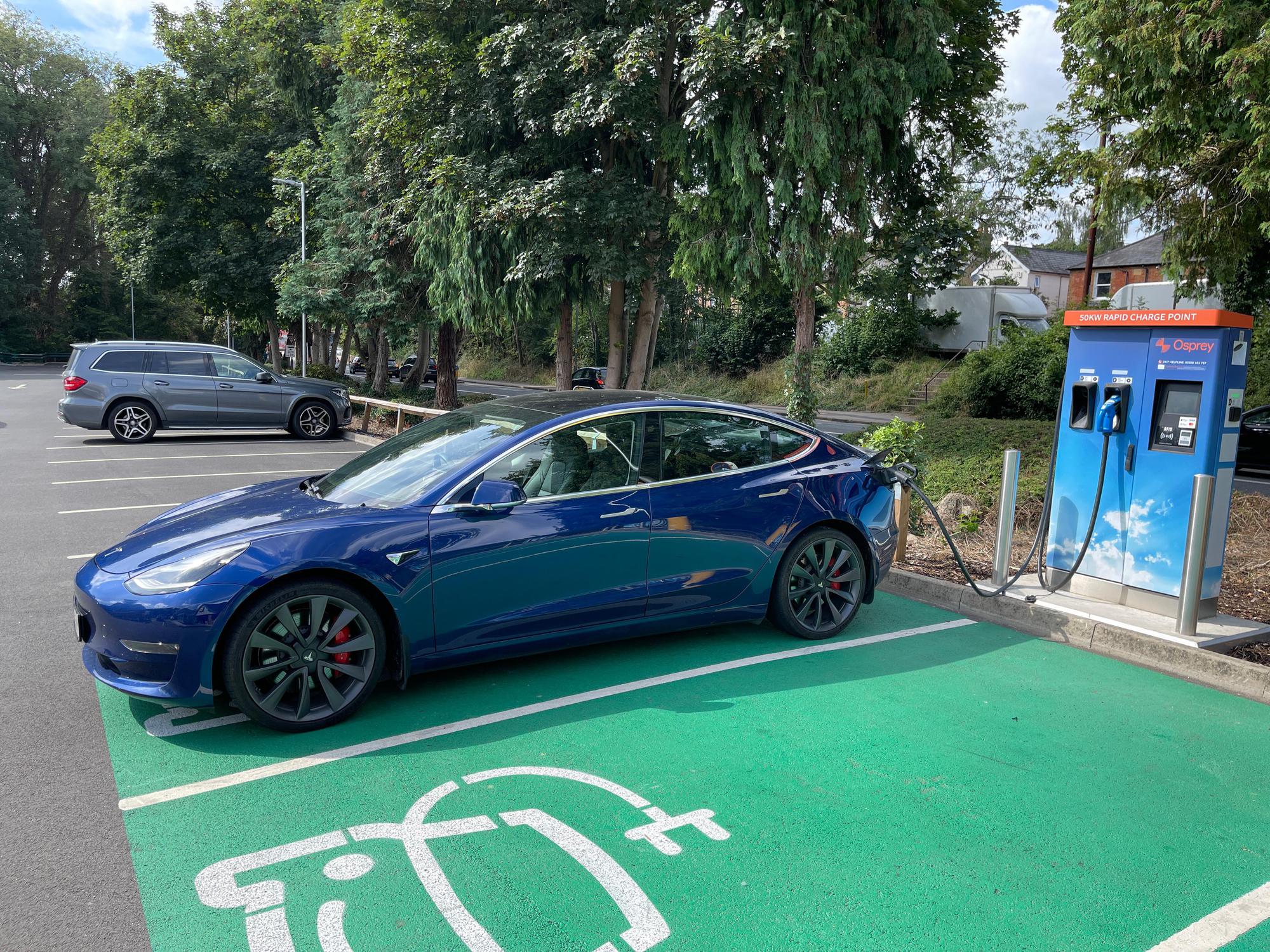 Lidl High 300 London Rd, High HP11 1LJ, UK EV Station