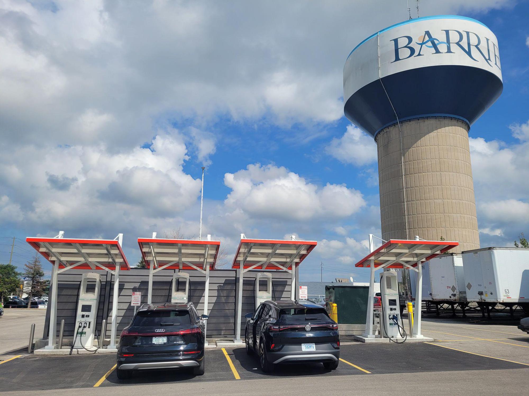 Canadian Tire Barrie South Barrie, ON EV Station