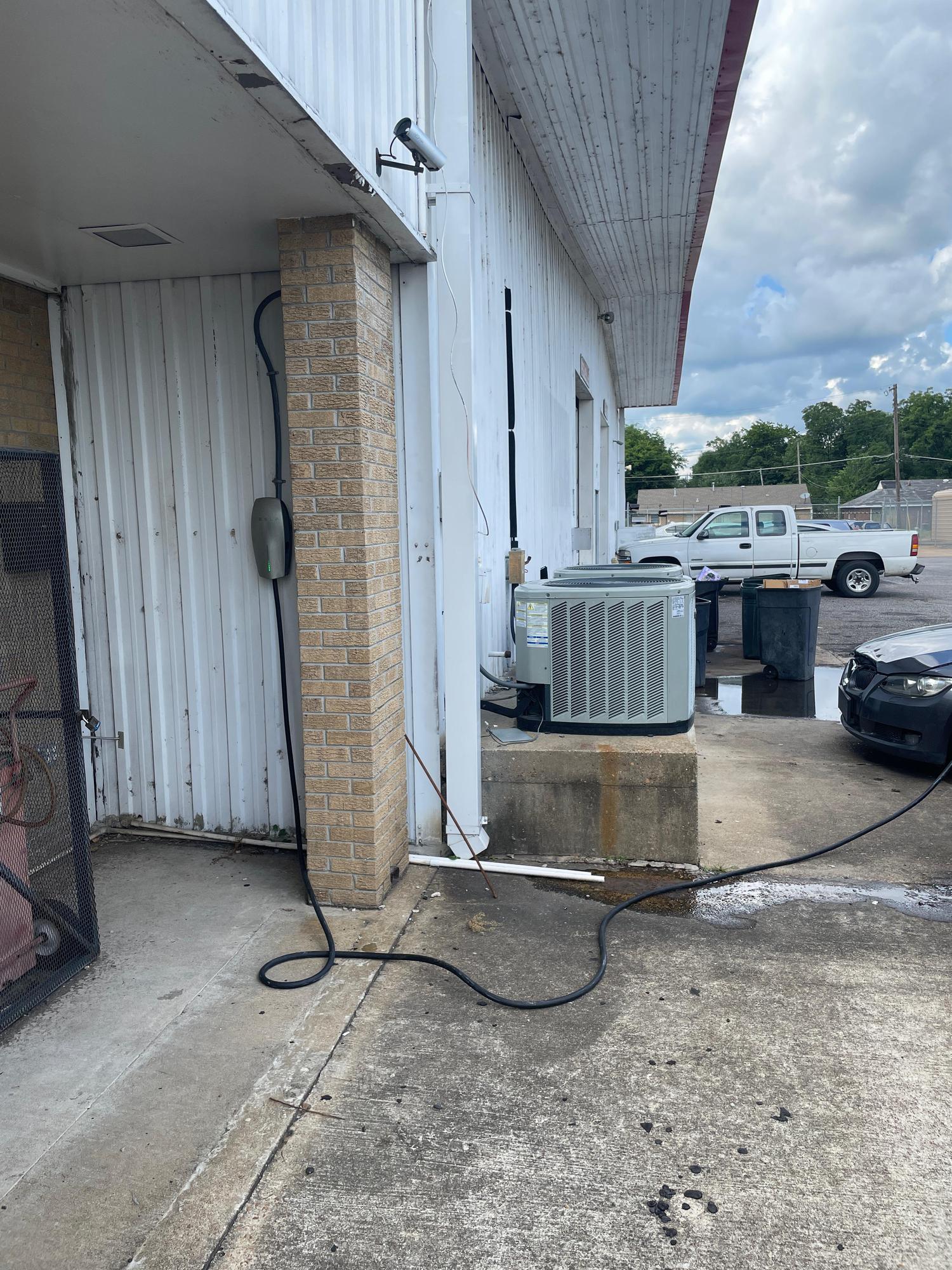 Pearcy Auto Sales West Memphis, AR EV Station