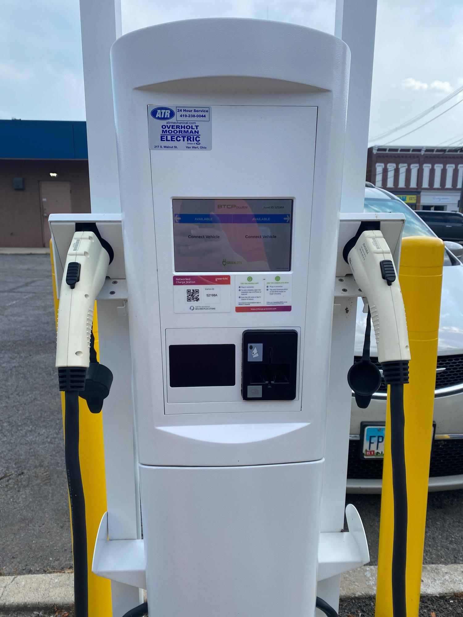 Lion Clothing Delphos, OH EV Station