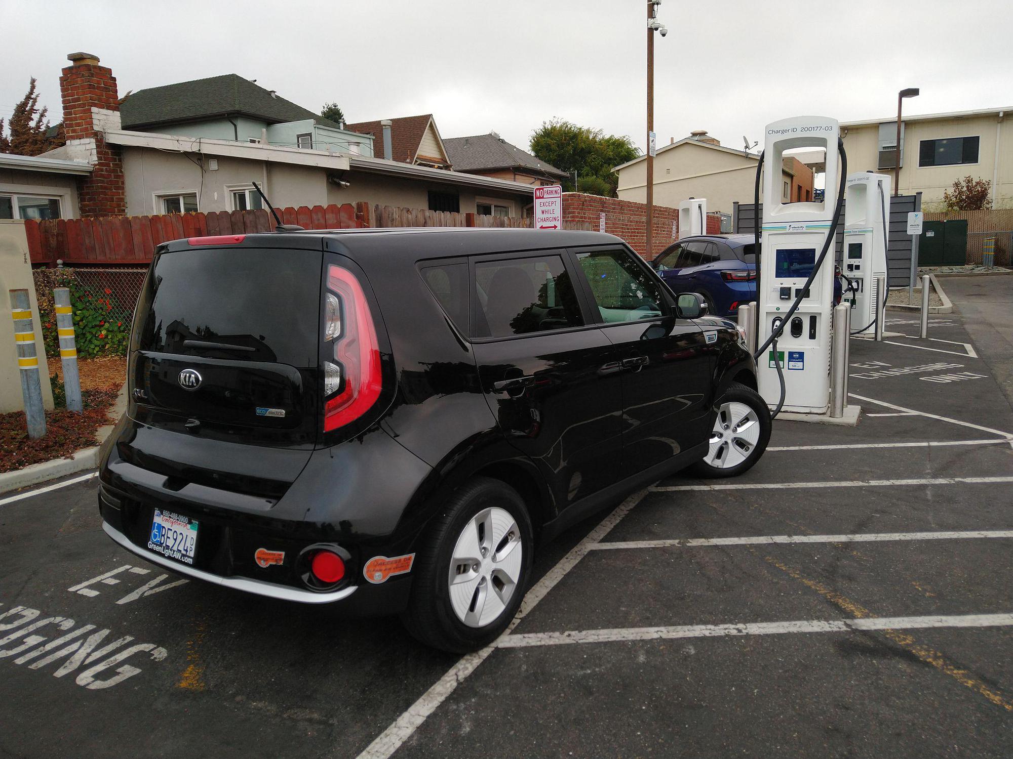 Bank of America | Emeryville, CA | EV Station