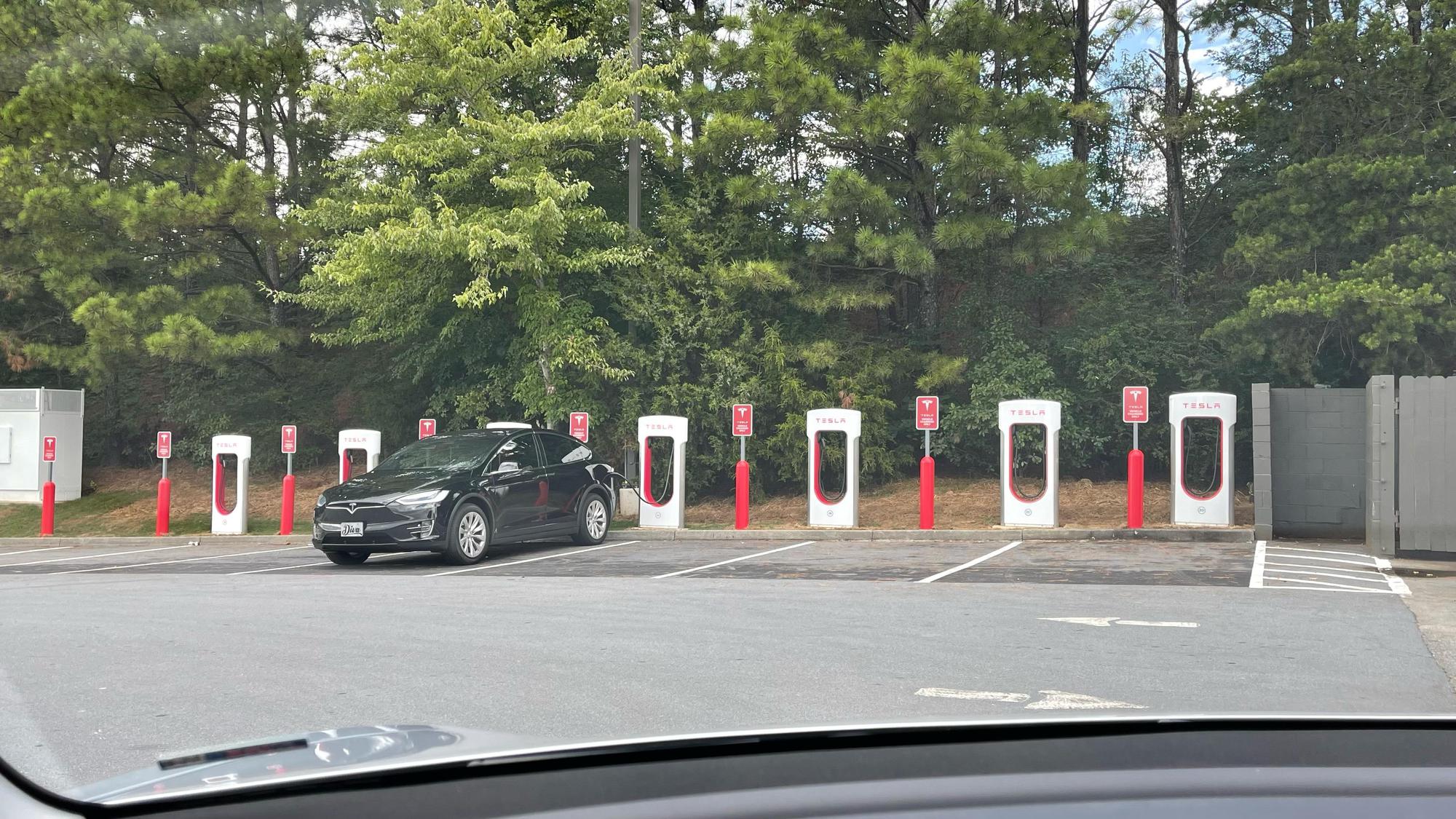 Taco Bell Adairsville, GA EV Station