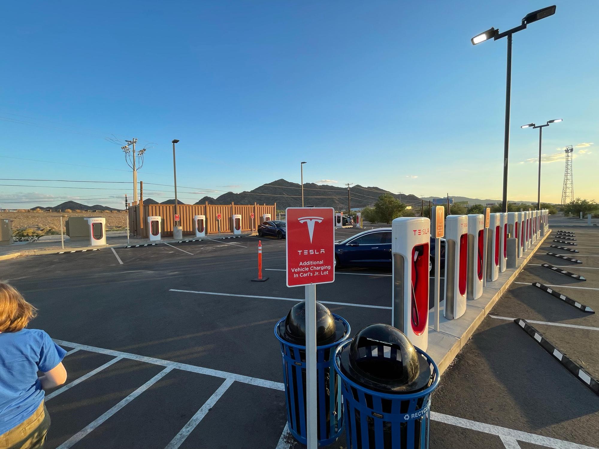 Carl's Jr Quartzsite, AZ EV Station