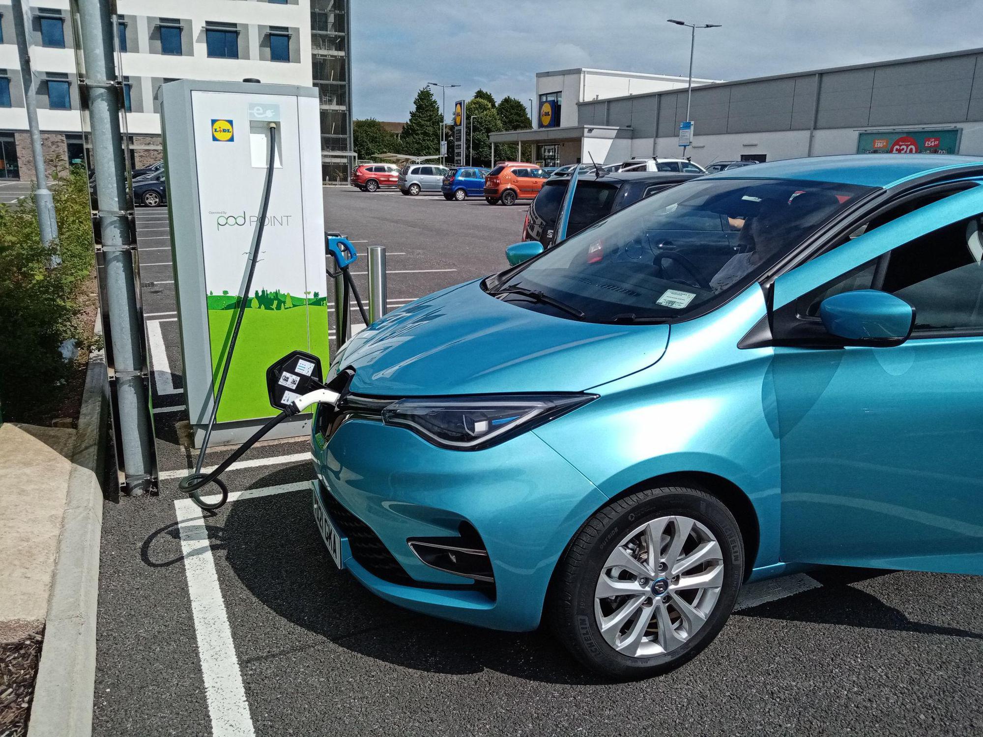 Lidl White Rock Way, Paignton, TQ4 7AZ, United Kingdom EV Station