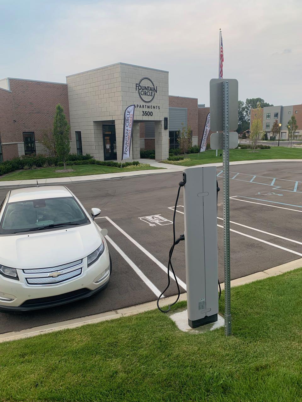 Fountain Circle Apartments Clubhouse Auburn Hills, MI EV Station