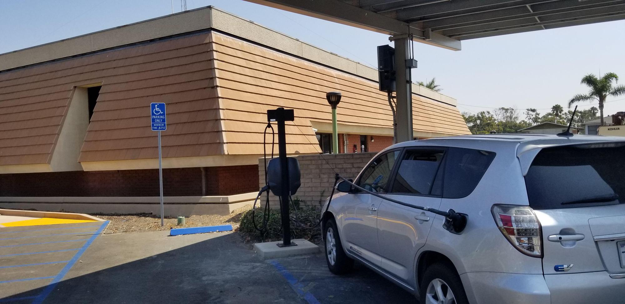 City of Port Hueneme Police Department Port Hueneme, CA EV Station