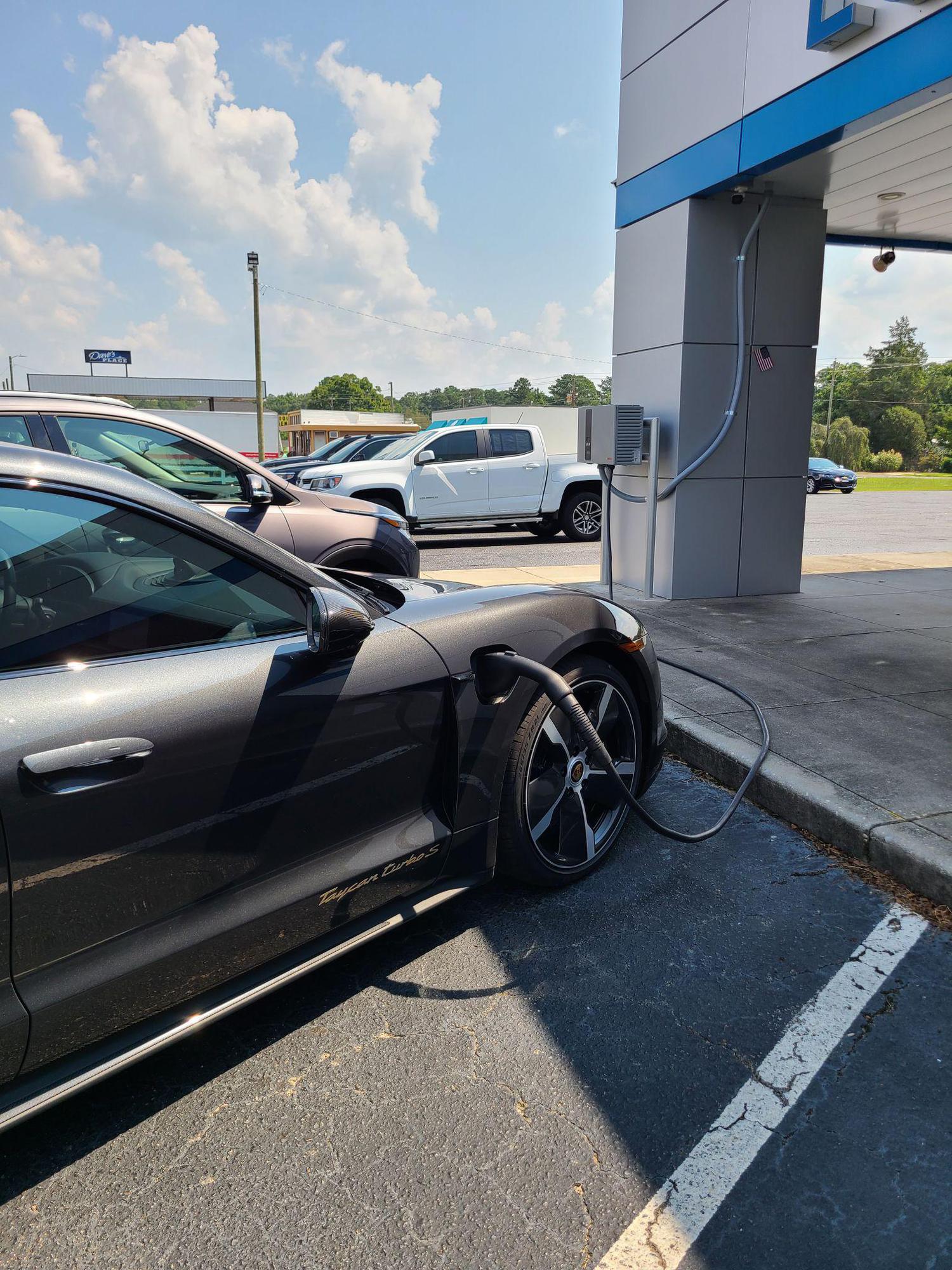 Lugoff Chevrolet Buick GMC Lugoff, SC EV Station