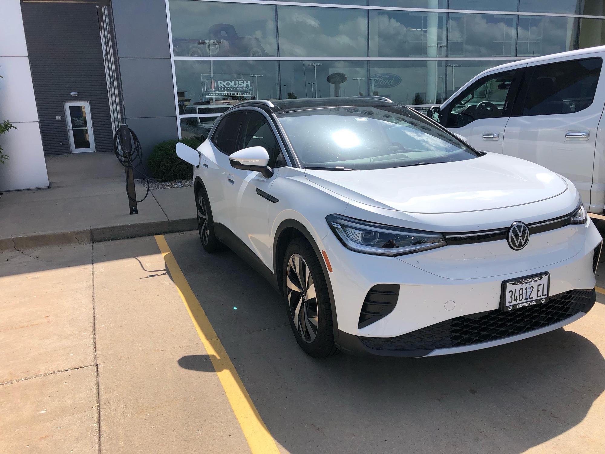 Champaign Ford City Showroom Champaign, IL EV Station