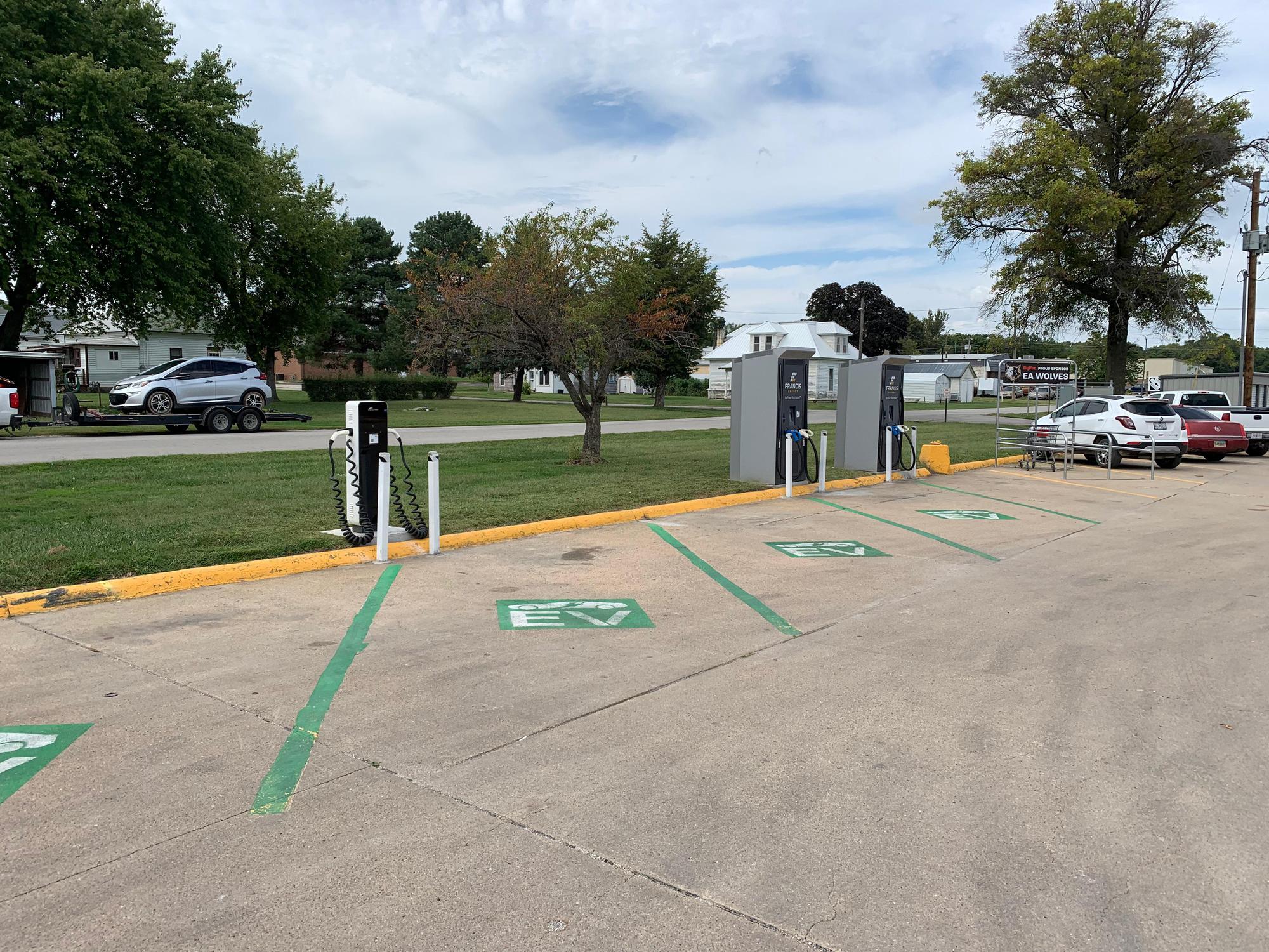 HyVee Tarkio, MO EV Station