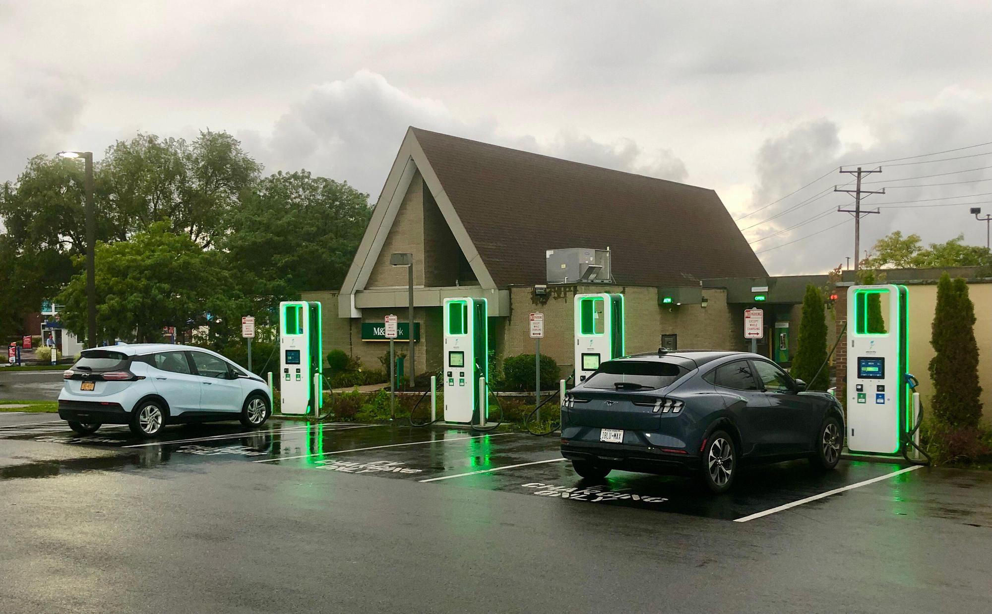 Erie Canal Centre | Syracuse, NY | EV Station