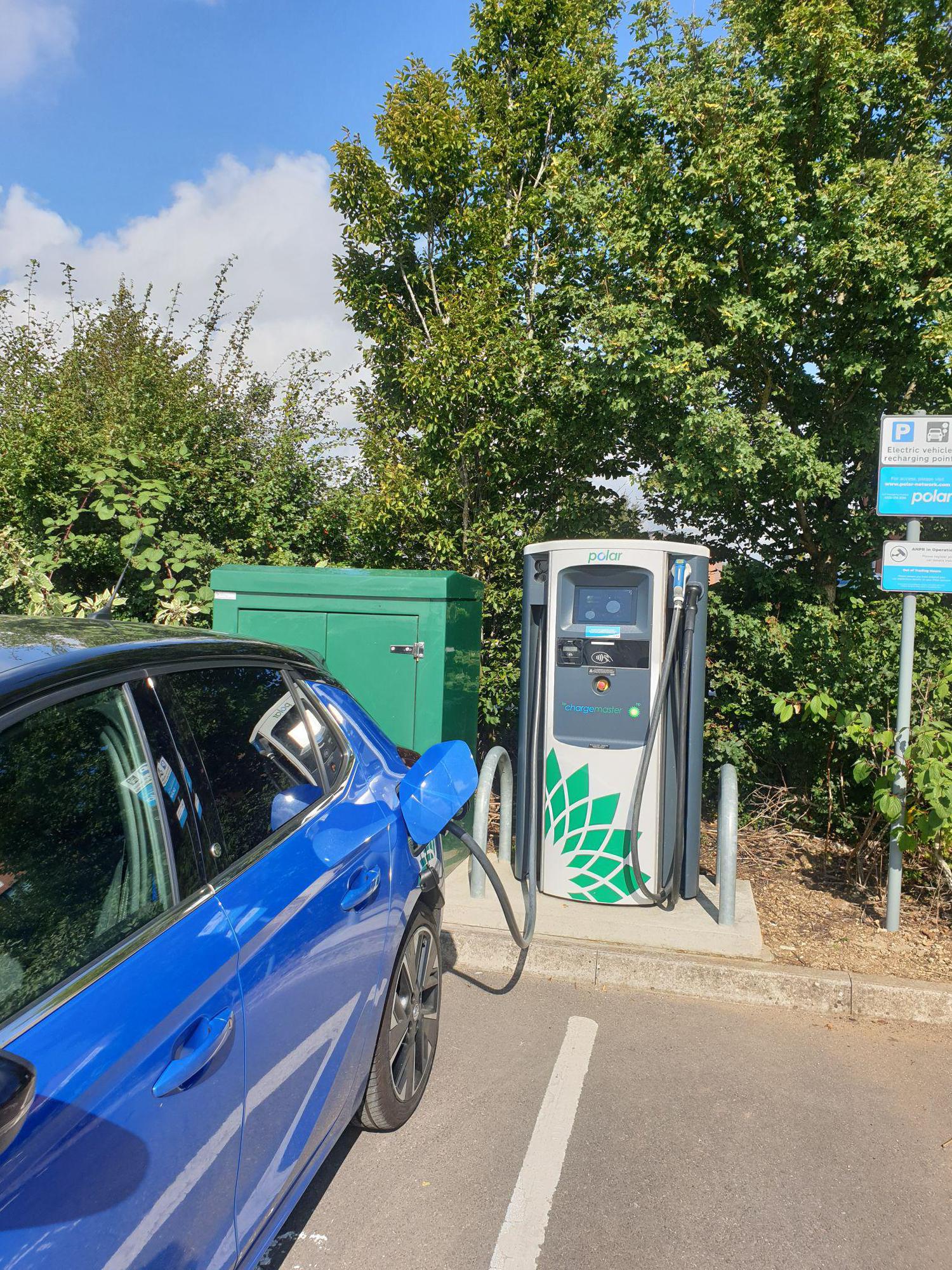 Harvester Swindon Blunsdon St Andrew, England EV Station