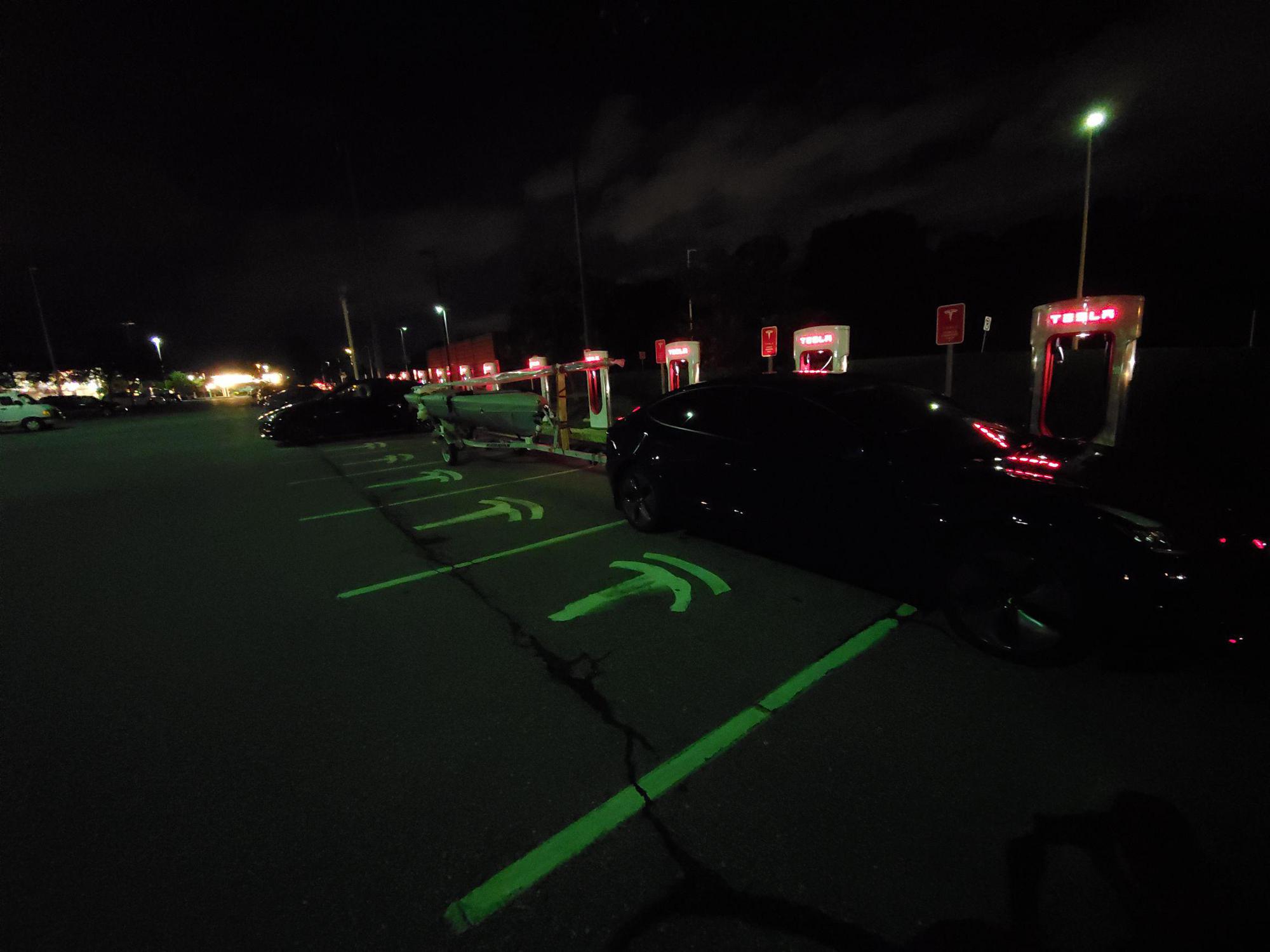 Delaware House Travel Plaza Newark, DE EV Station