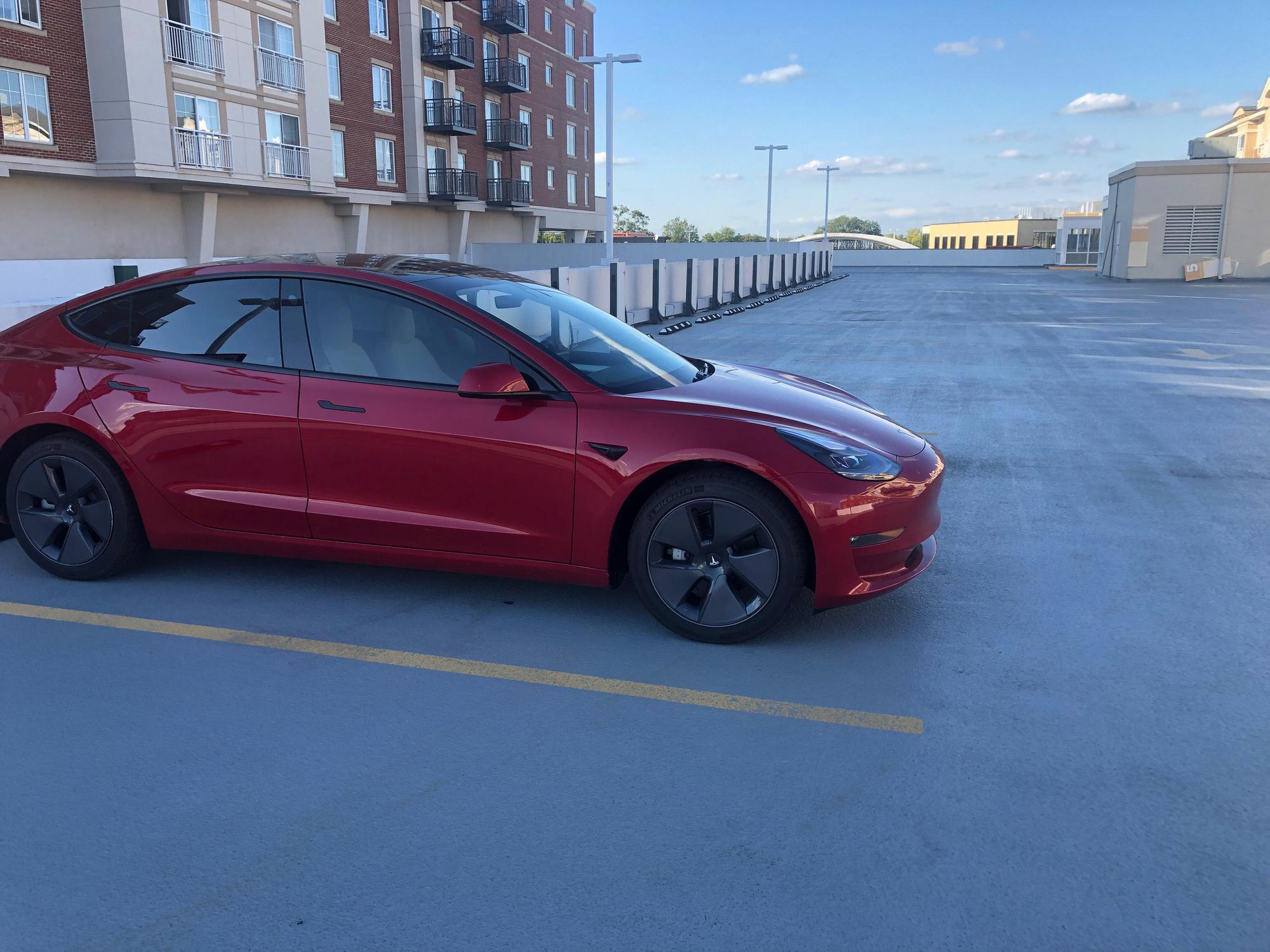 Market Common Clarendon Garage Level 5 Arlington, VA EV Station