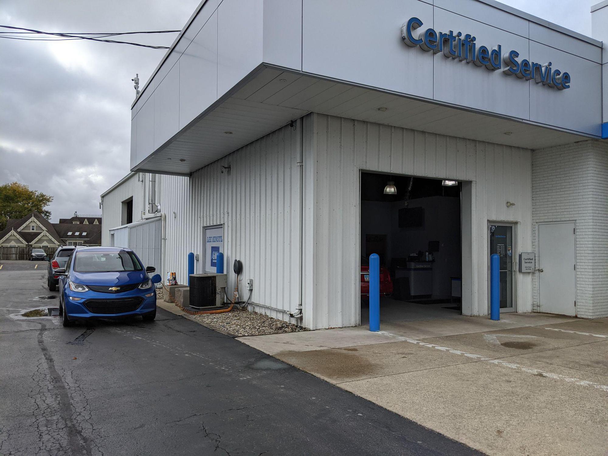 Lee Kinstle GM Sales and Service Van Wert, OH EV Station